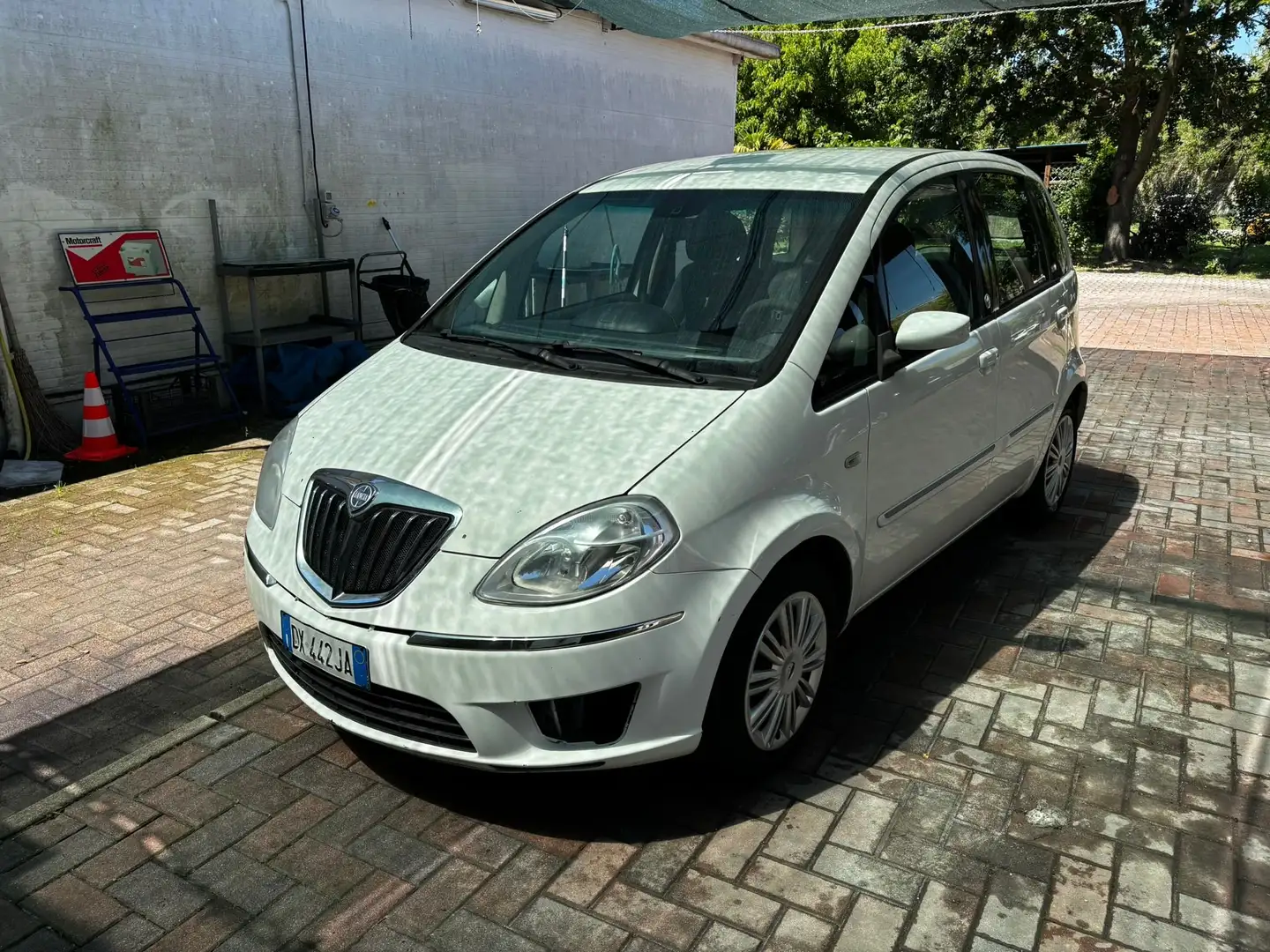 Lancia MUSA 1.4 8v Diva (argento) GPL IDONEA PER NEOPATENTATI Bianco - 1