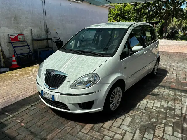 Lancia MUSA 1.4 8v Diva (argento) GPL IDONEA PER NEOPATENTATI