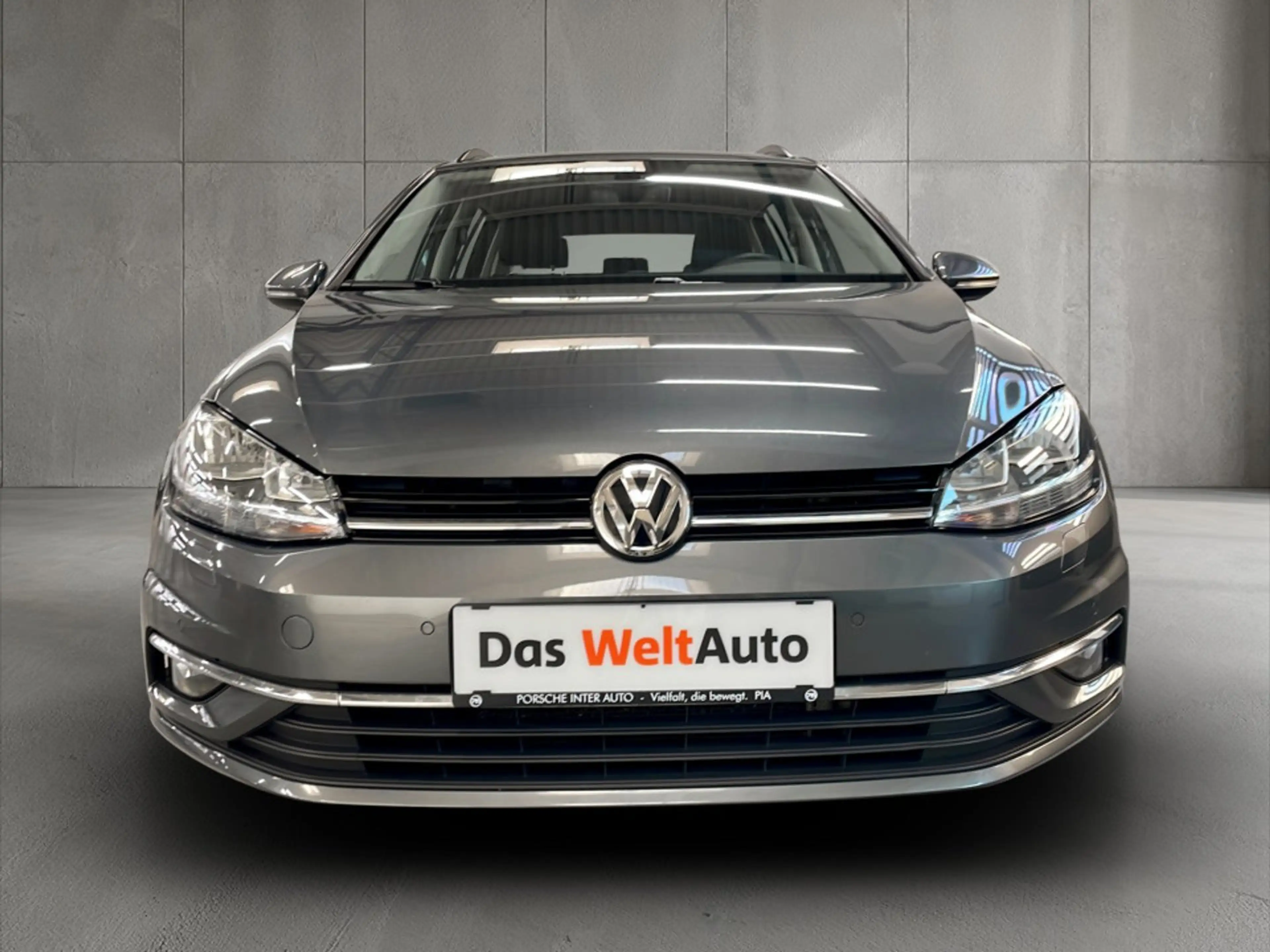 Volkswagen Golf Variant Rabbit TDI SCR DSG — photo 2
