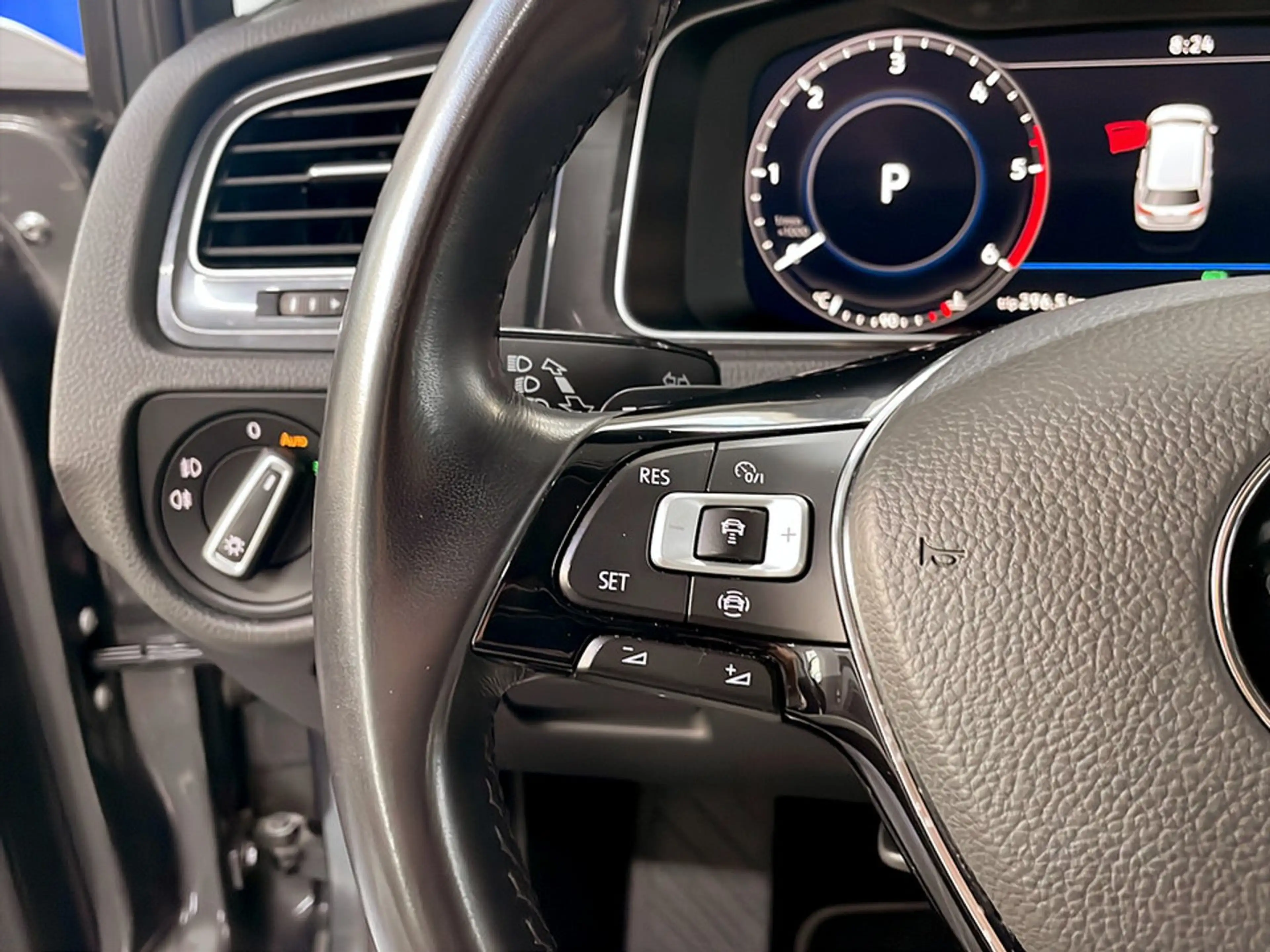 Volkswagen Golf Variant Rabbit TDI SCR DSG — photo 12