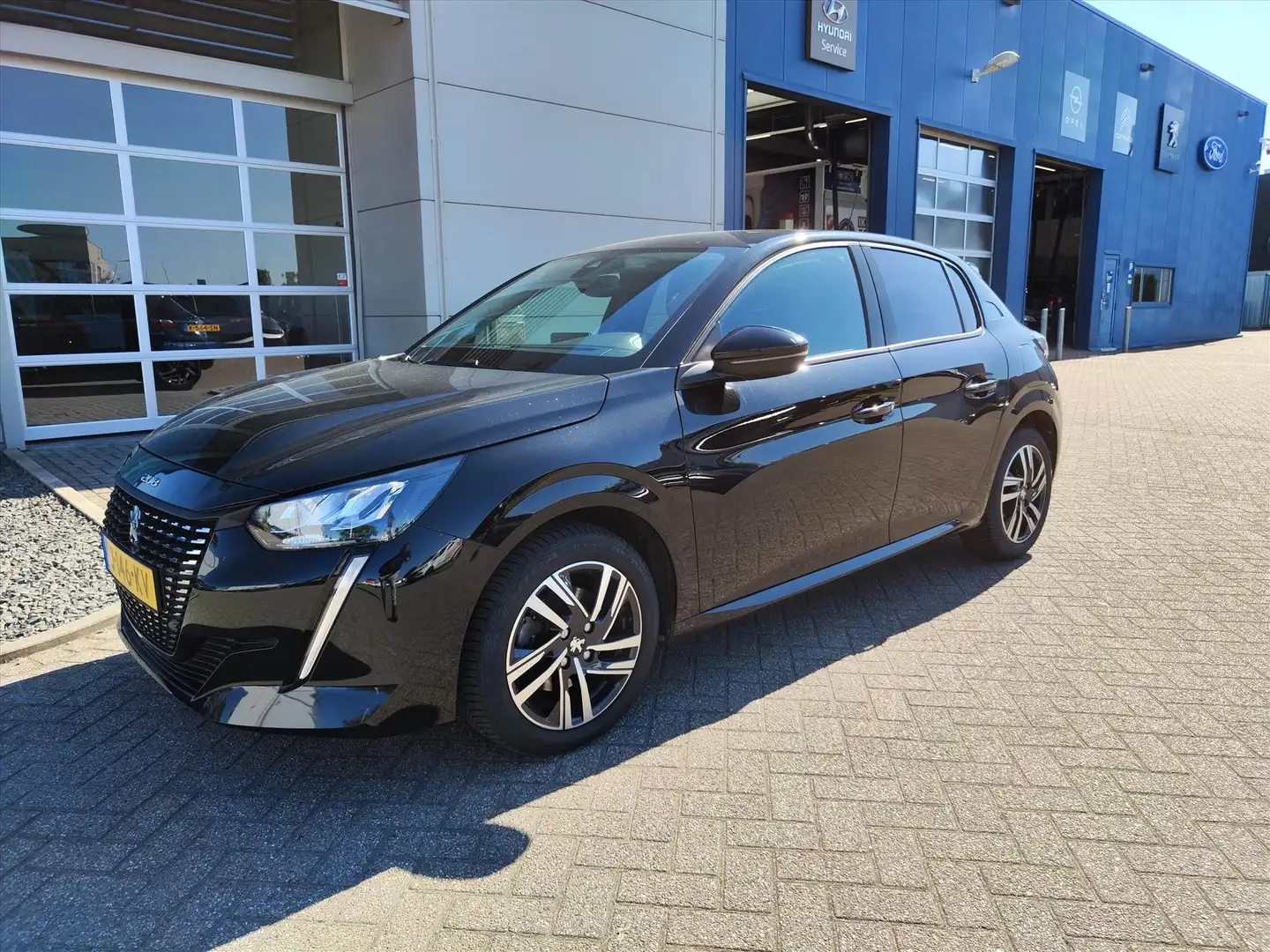 Peugeot 208 1.2 PureTech 100pk Allure | Navigatie | 3d Cockpit Nero - 2