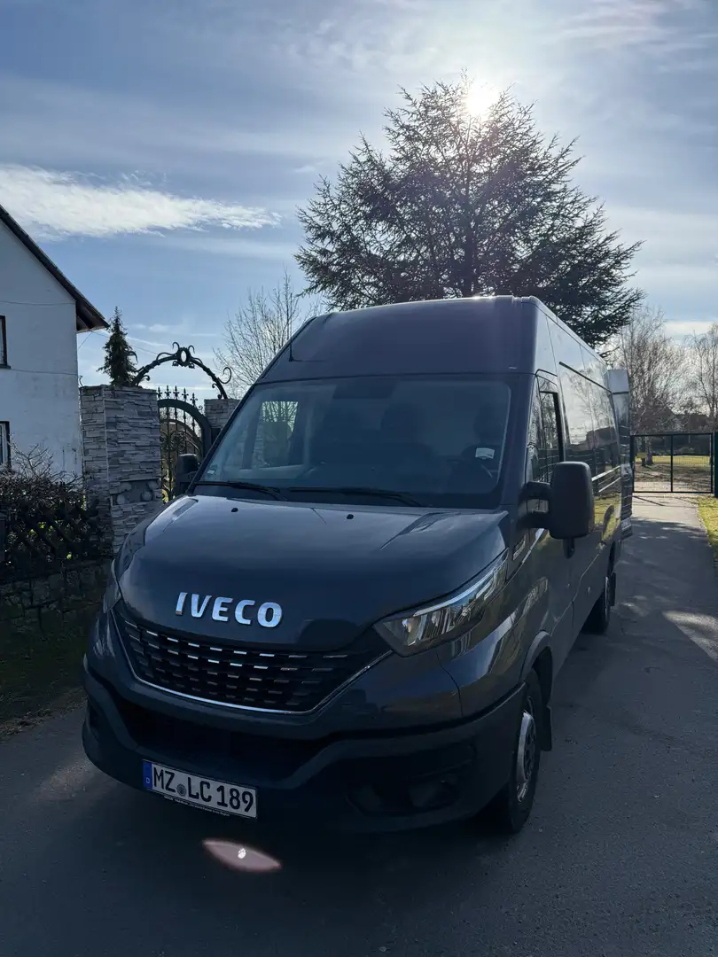 Iveco Daily 35+S+14 Grau - 1