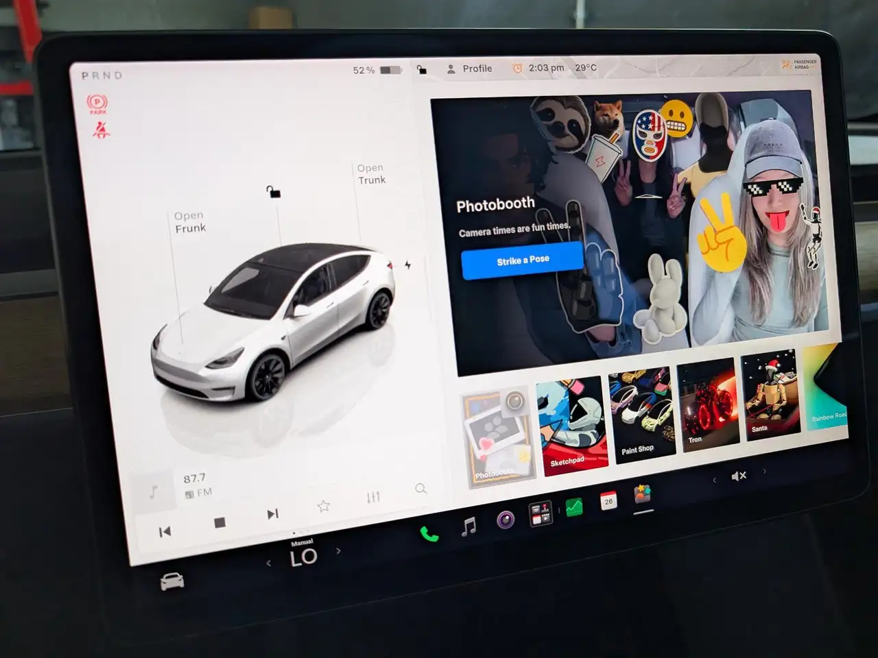 Tesla Model Y снимка Tesla Model Y