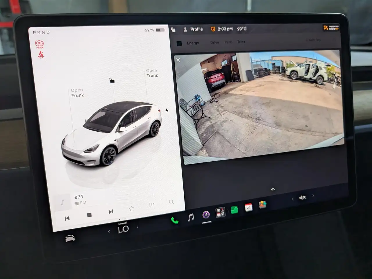 Tesla Model Y снимка Tesla Model Y