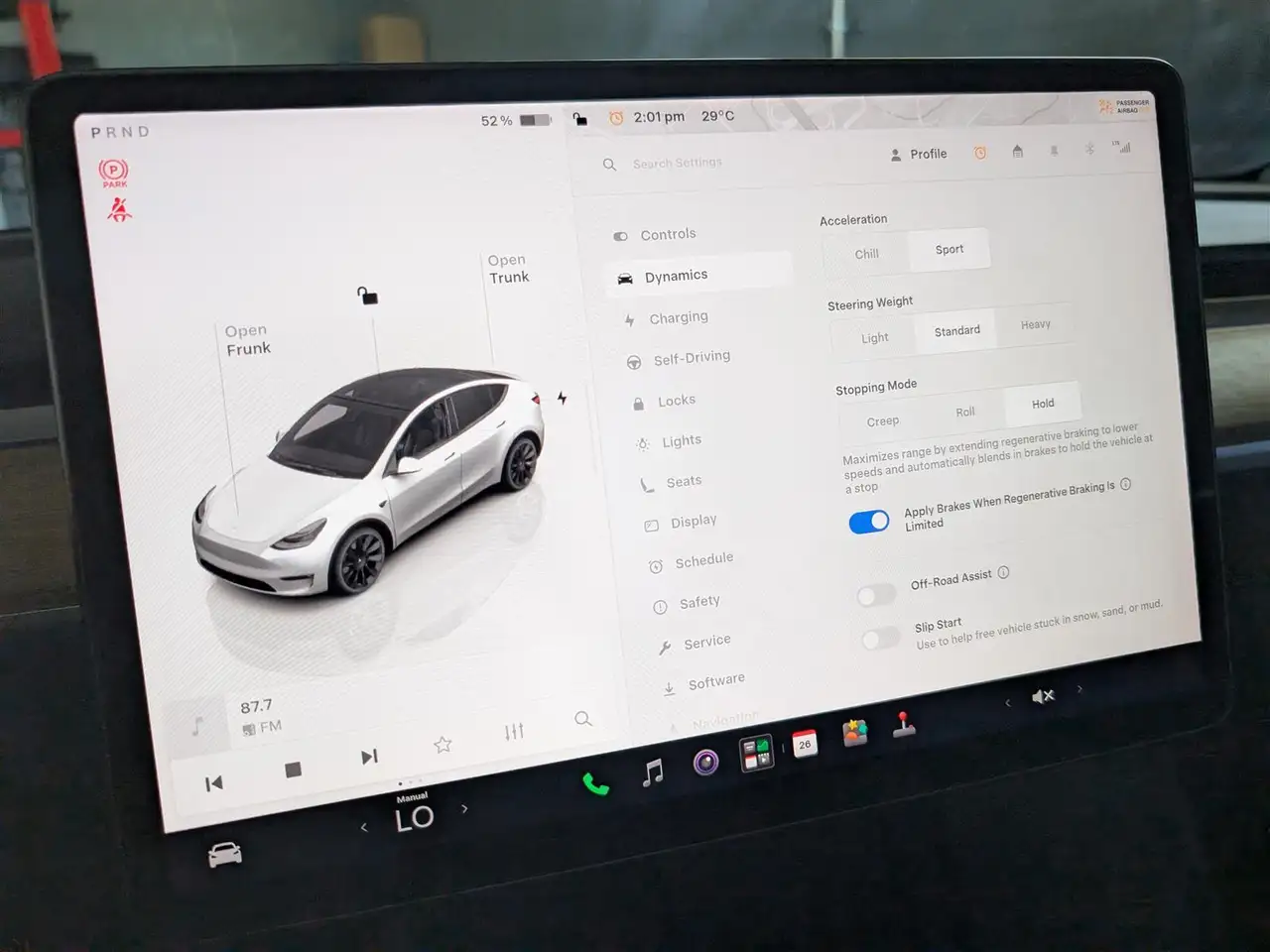 Tesla Model Y снимка Tesla Model Y