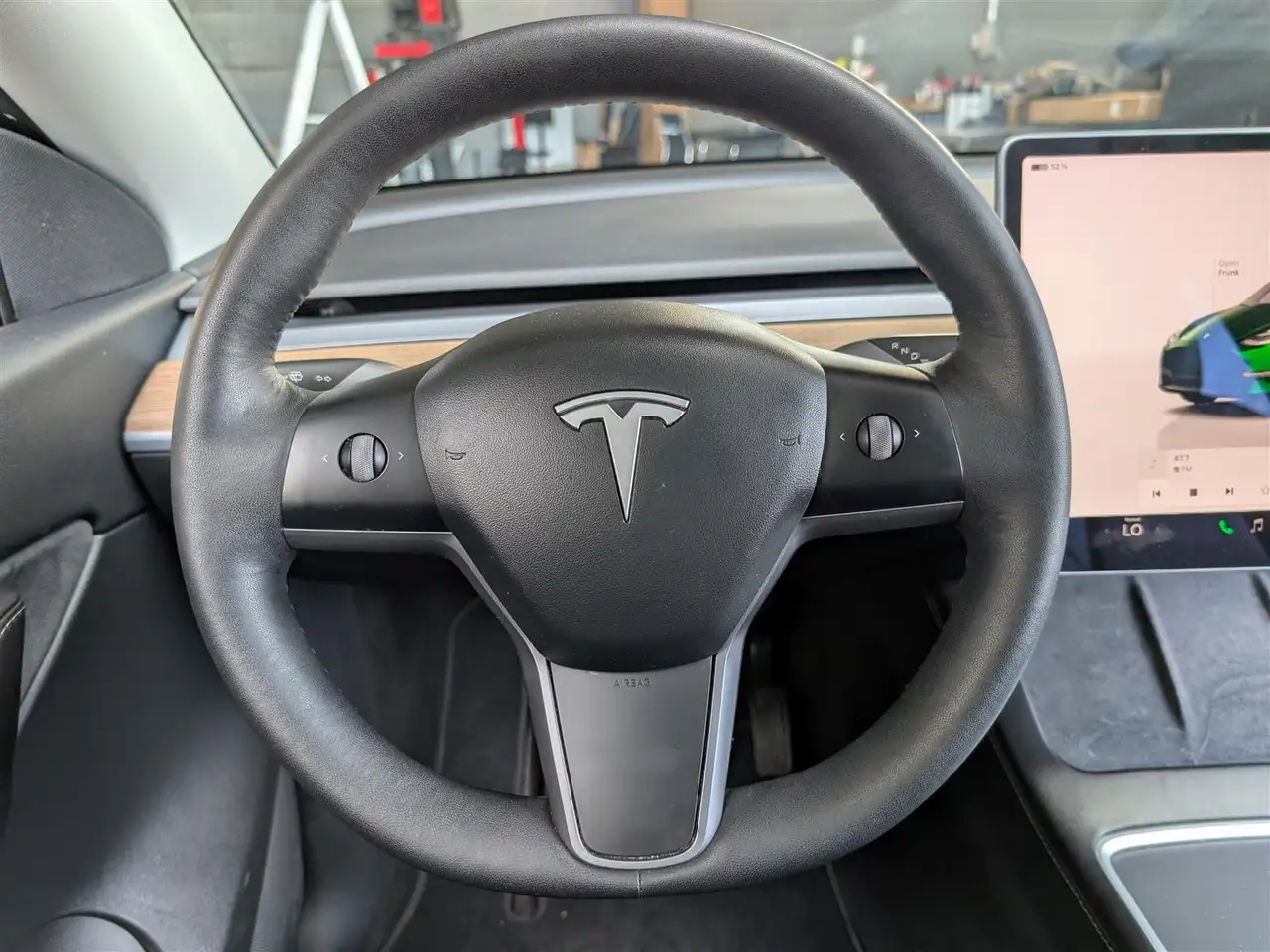 Tesla Model Y снимка Tesla Model Y