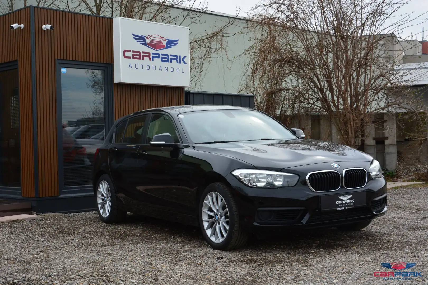 BMW 120 1er-Reihe Diesel (F20) Czarny - 1