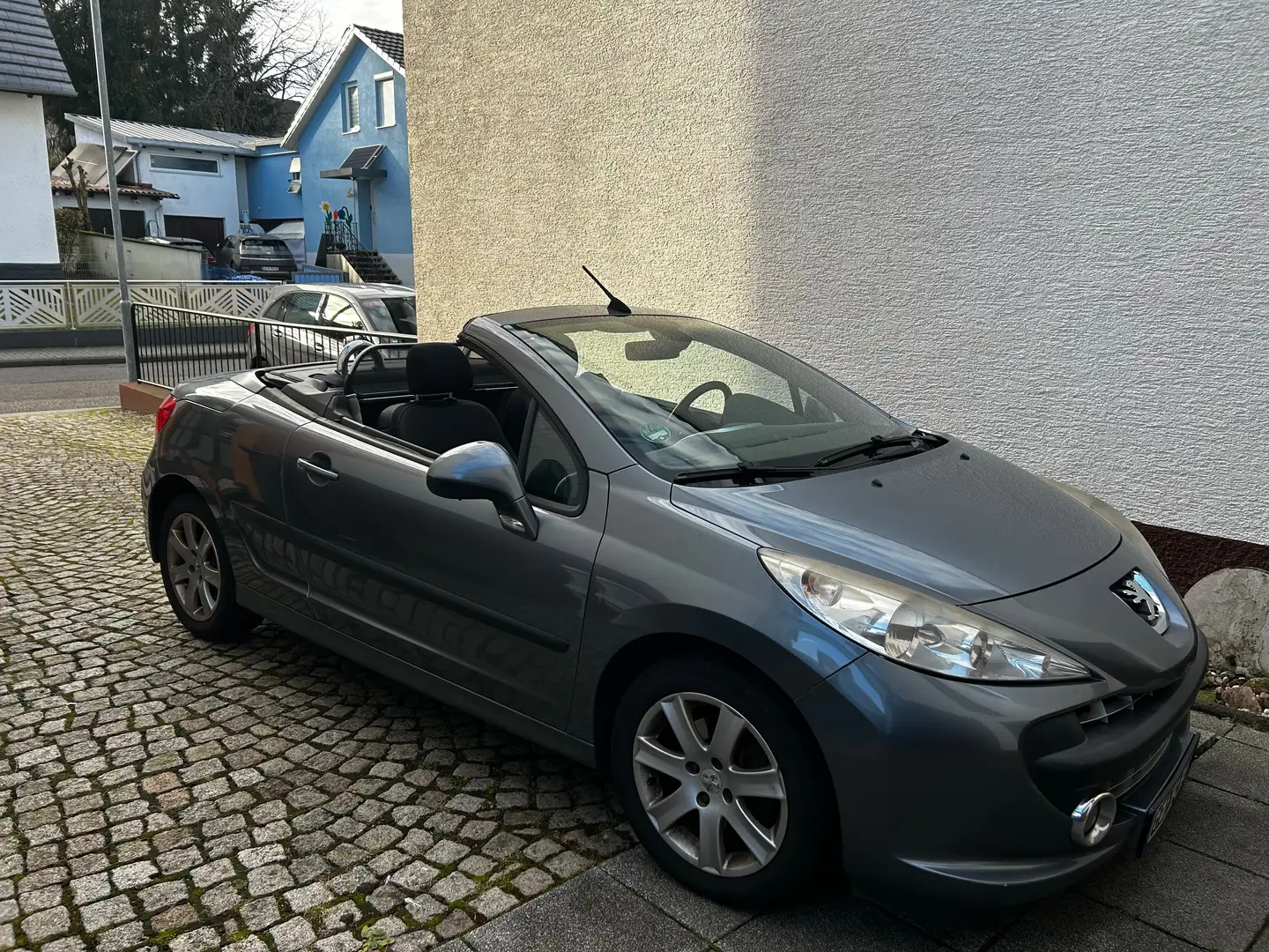 Peugeot 207 207 CC Silber - 1