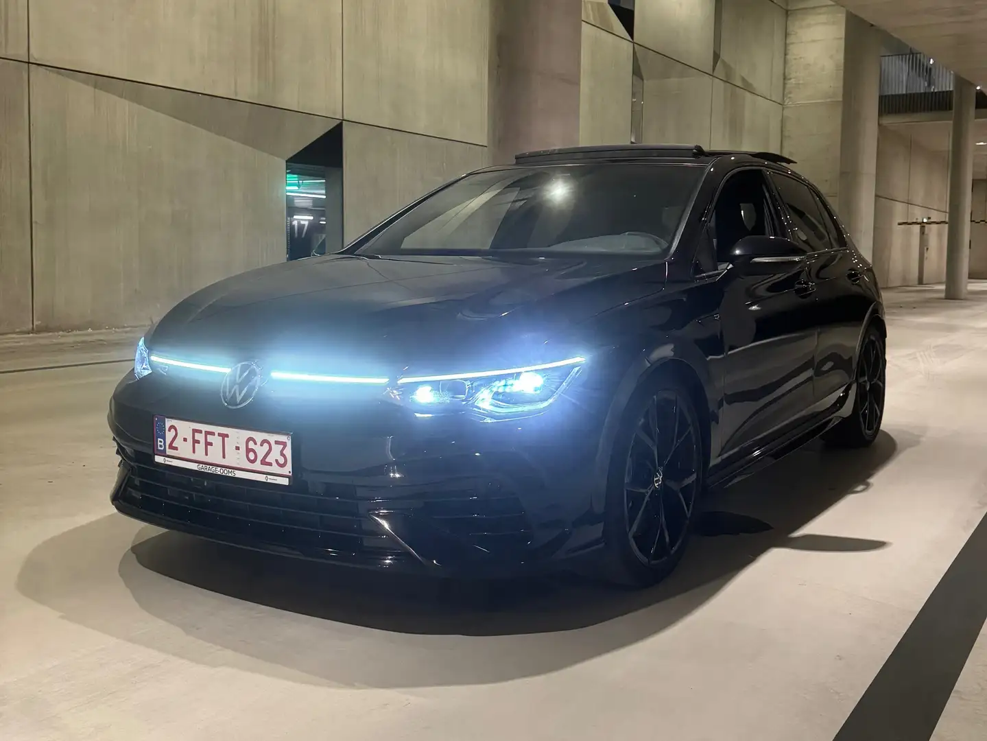 Volkswagen Golf R Чёрный - 2
