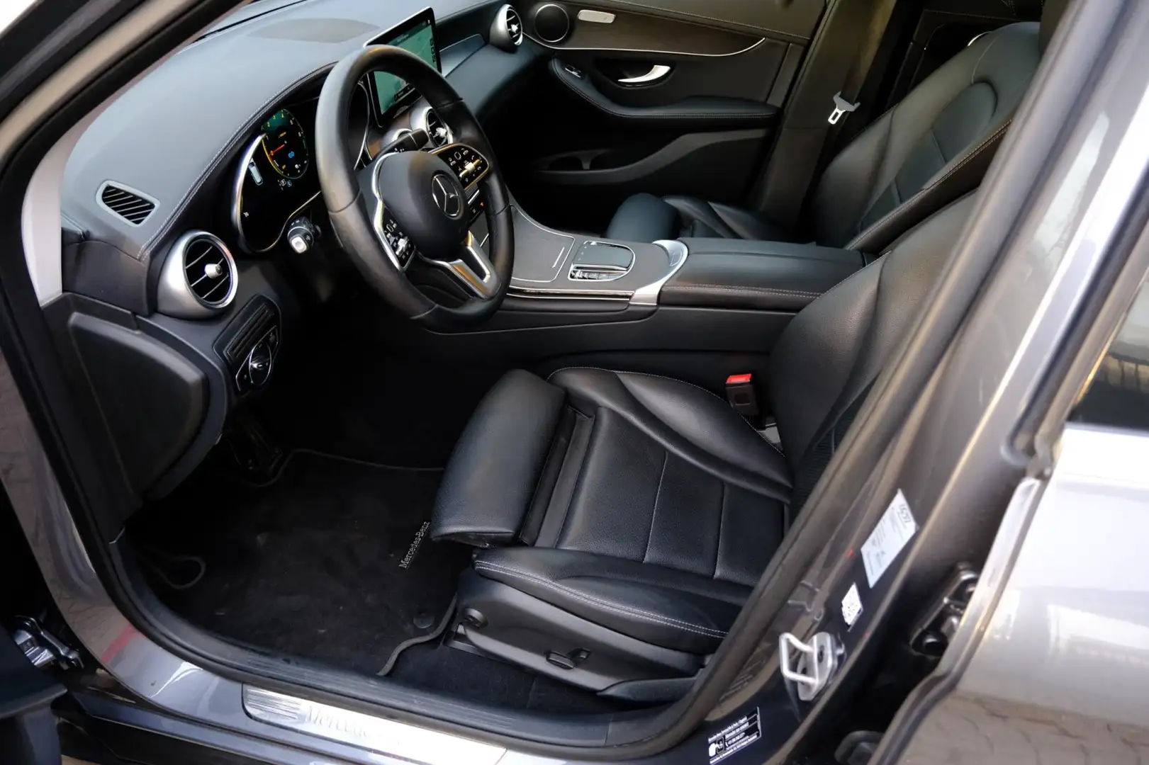 Mercedes-Benz GLC 300 300de 4MATIC Business Solution Luxury Aut. Leder|1 Grijs - 2
