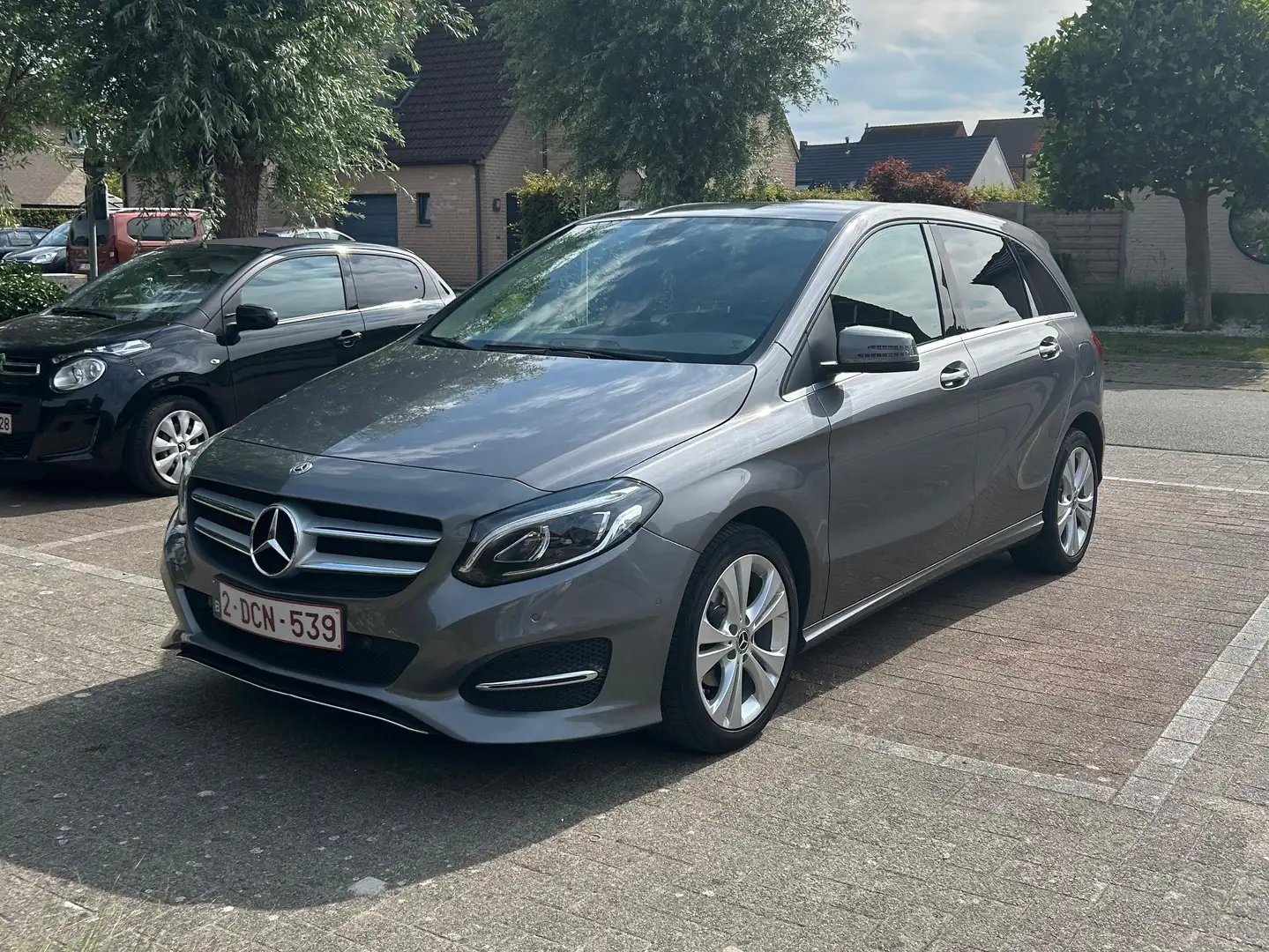 Mercedes-Benz B 180 B 180 d Edition B Zilver - 1