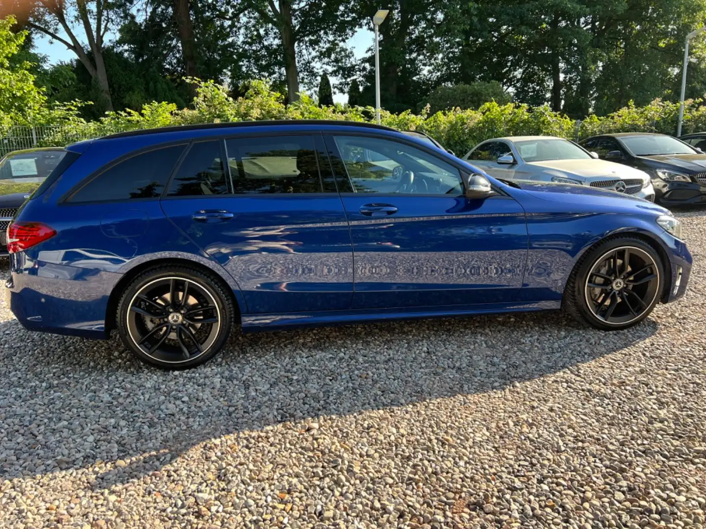 Mercedes-Benz C 220 C220d*AMG+NIGHTPAKET*9-G TRONIC*KAMERA*LED*MOD19 Blue - 2