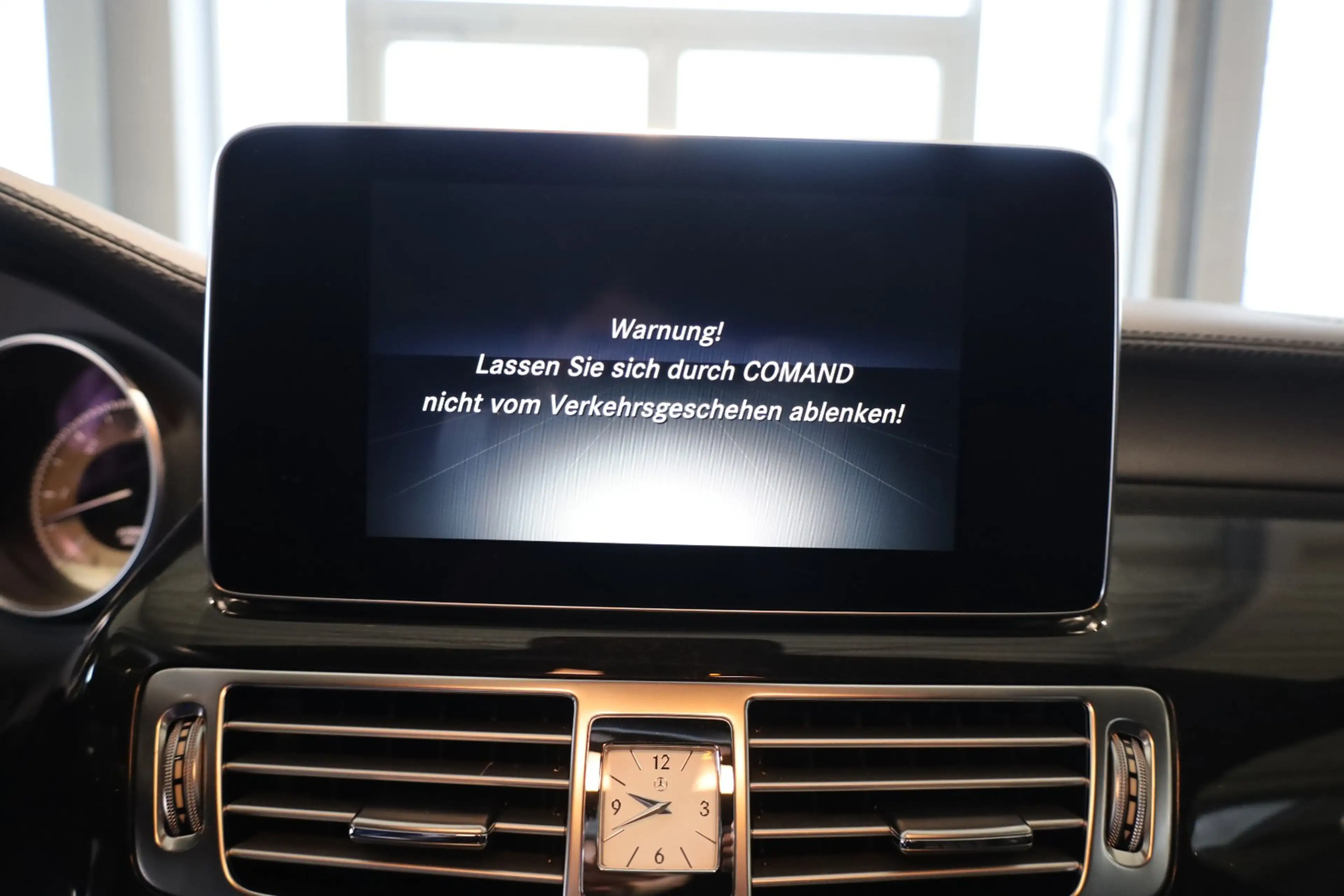 Mercedes-Benz CLS 350 d 4Matic Sport-Paket* AMG-Line — photo 27