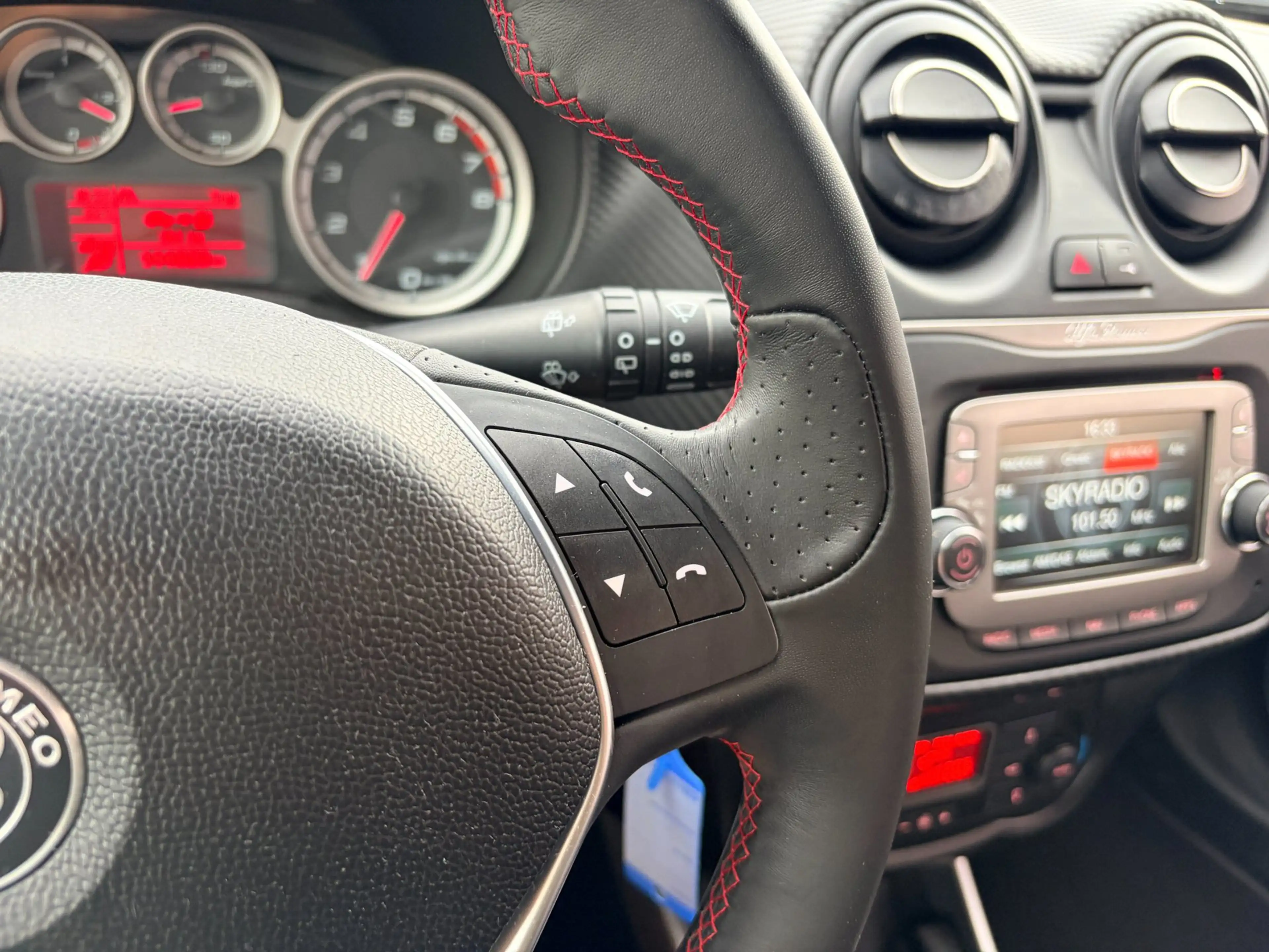 Alfa Romeo MiTo 0.9 TwinAir ECO Super — photo 14