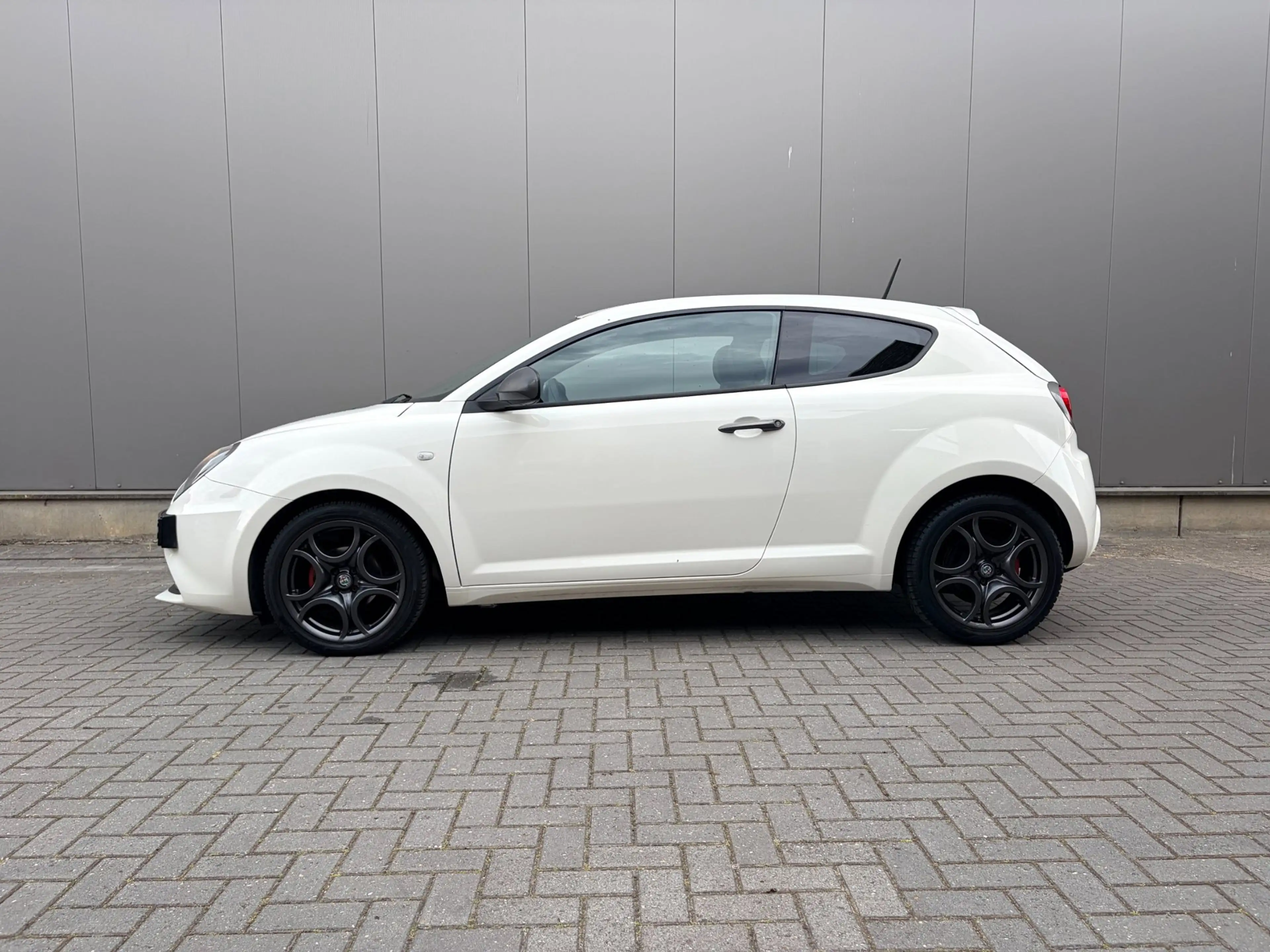 Alfa Romeo MiTo 0.9 TwinAir ECO Super — photo 2