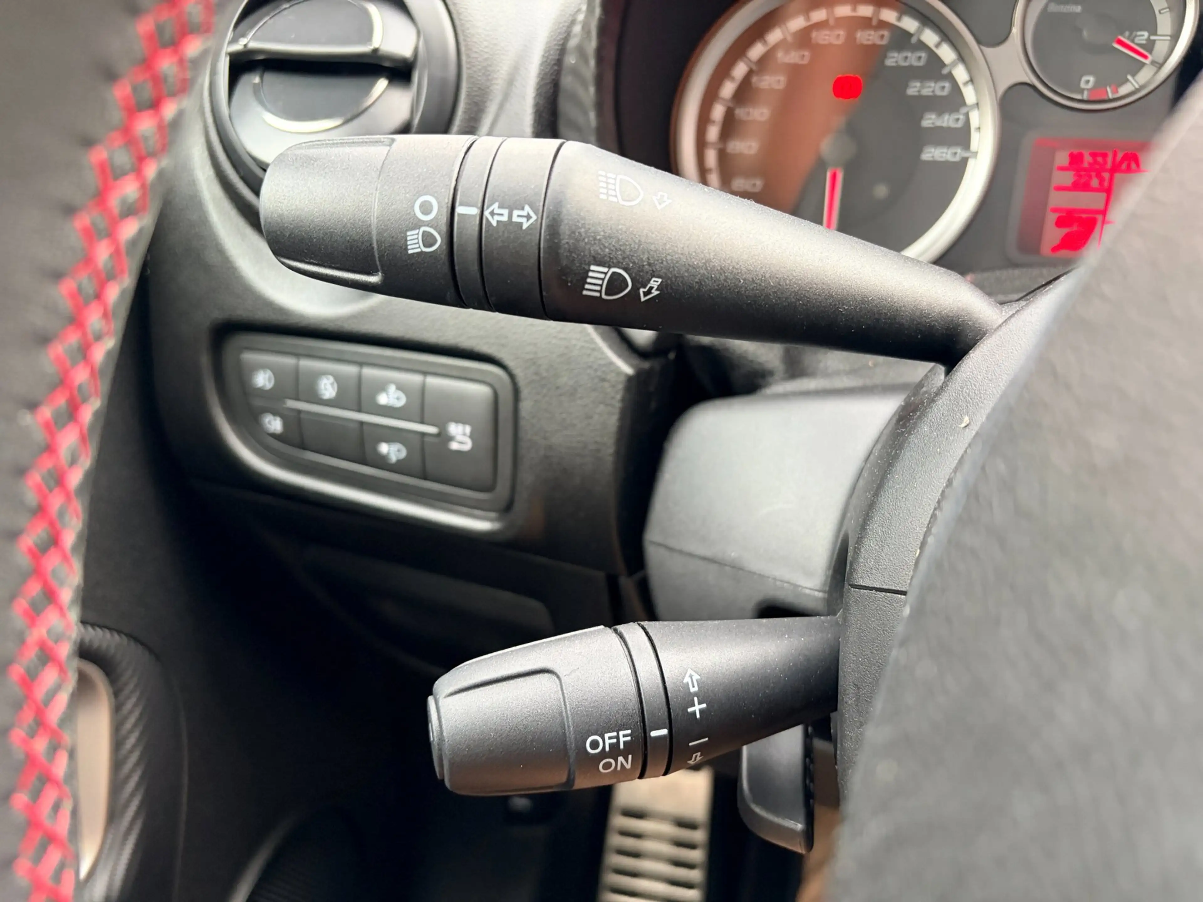 Alfa Romeo MiTo 0.9 TwinAir ECO Super — photo 12