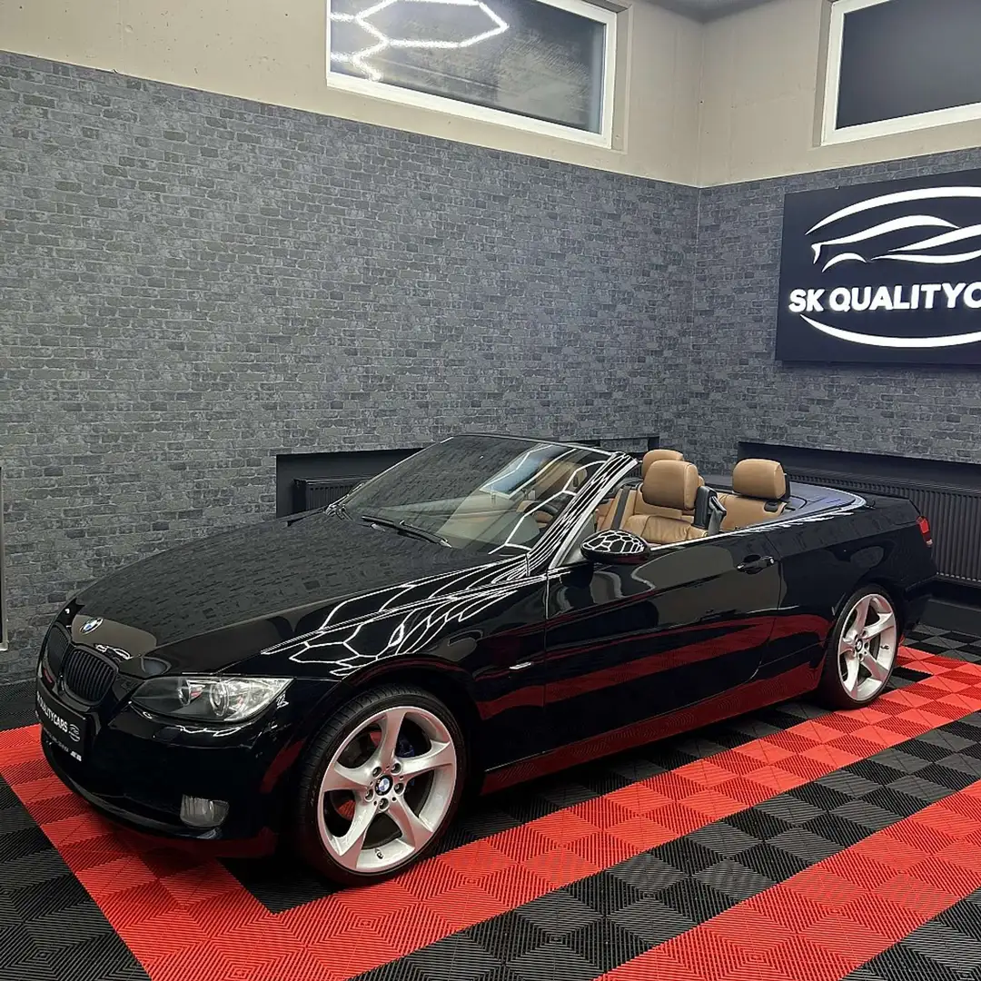 BMW 320 i Cabrio Schwarz - 2