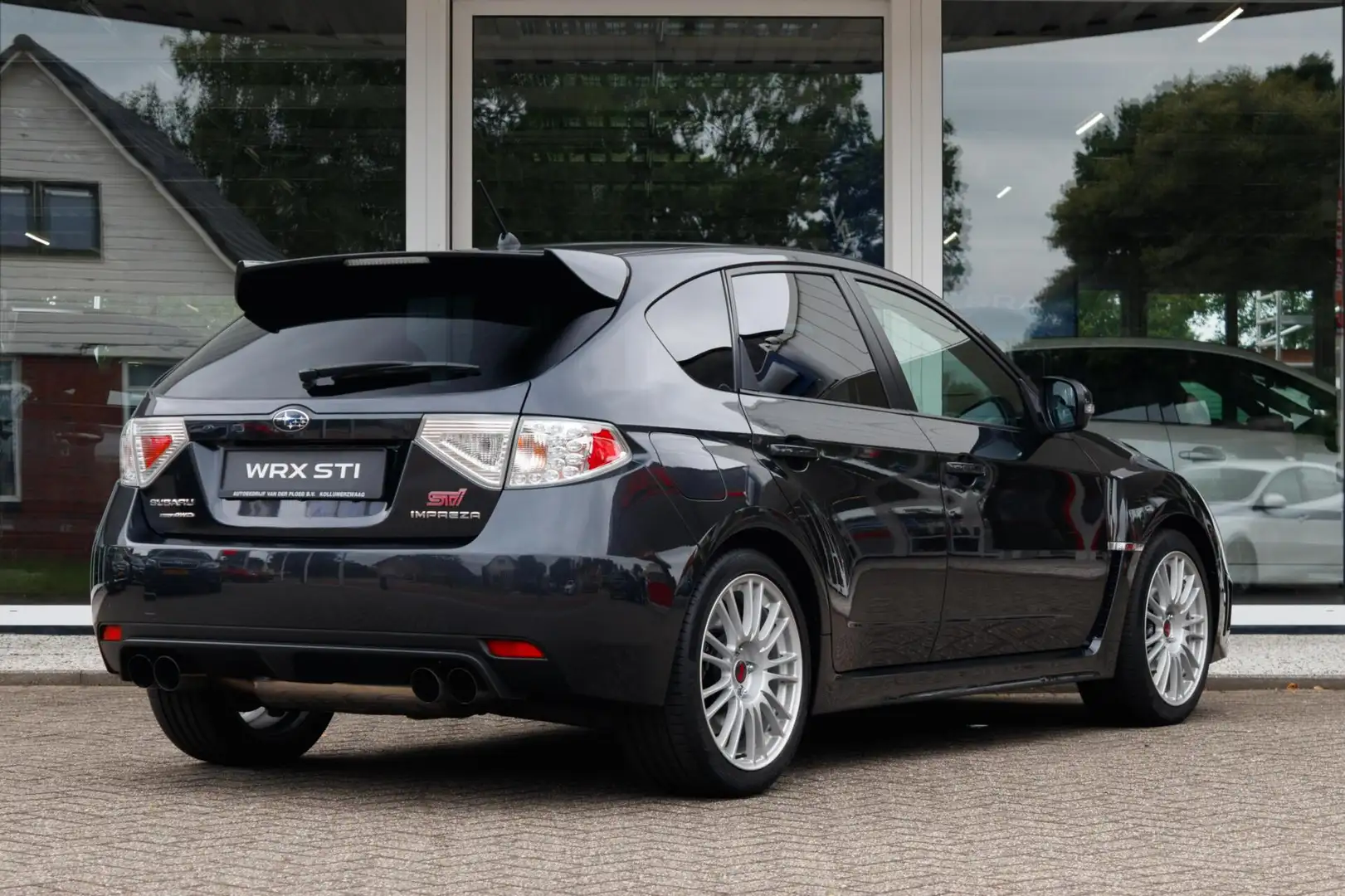 Subaru WRX STI 2.5 T Sport Executive | 1e eigenaar | Recaro | Šedá - 2