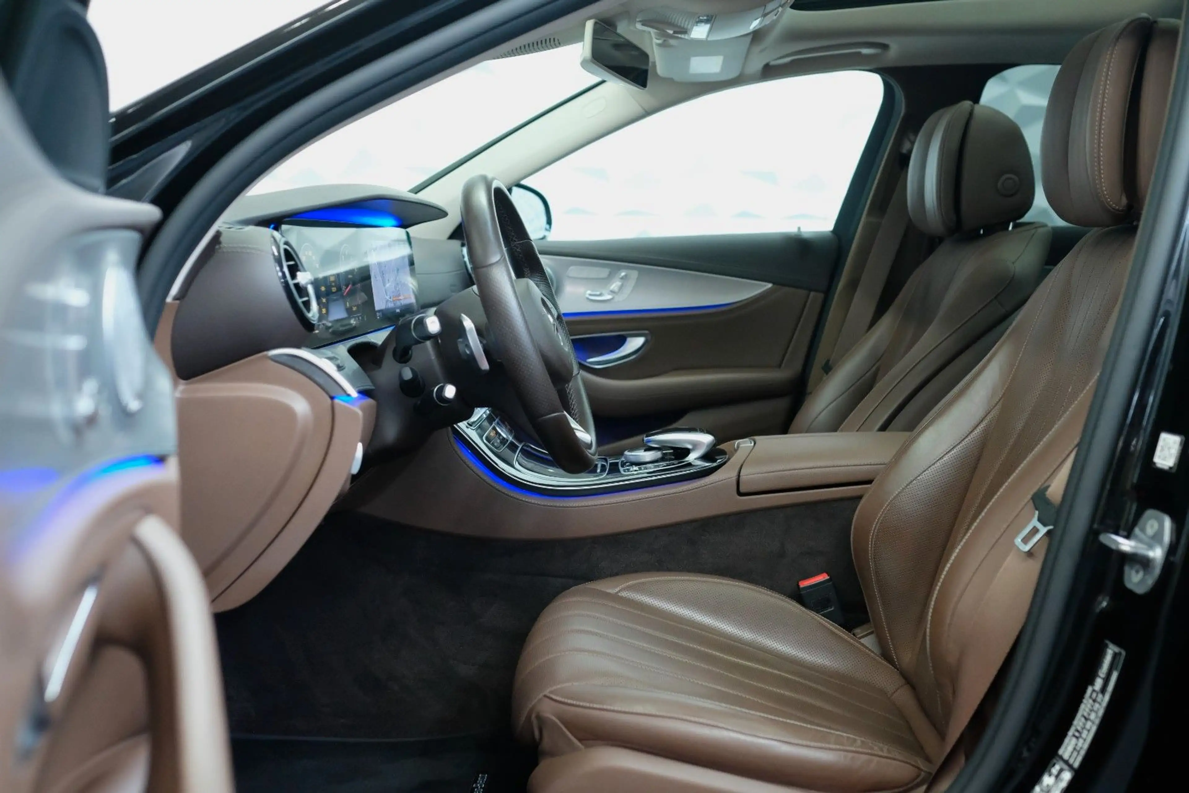 Mercedes-Benz E 400 E400 4Matic Avantgarde/MBEAM/MASSAGE/PANO/BURMES — photo 13
