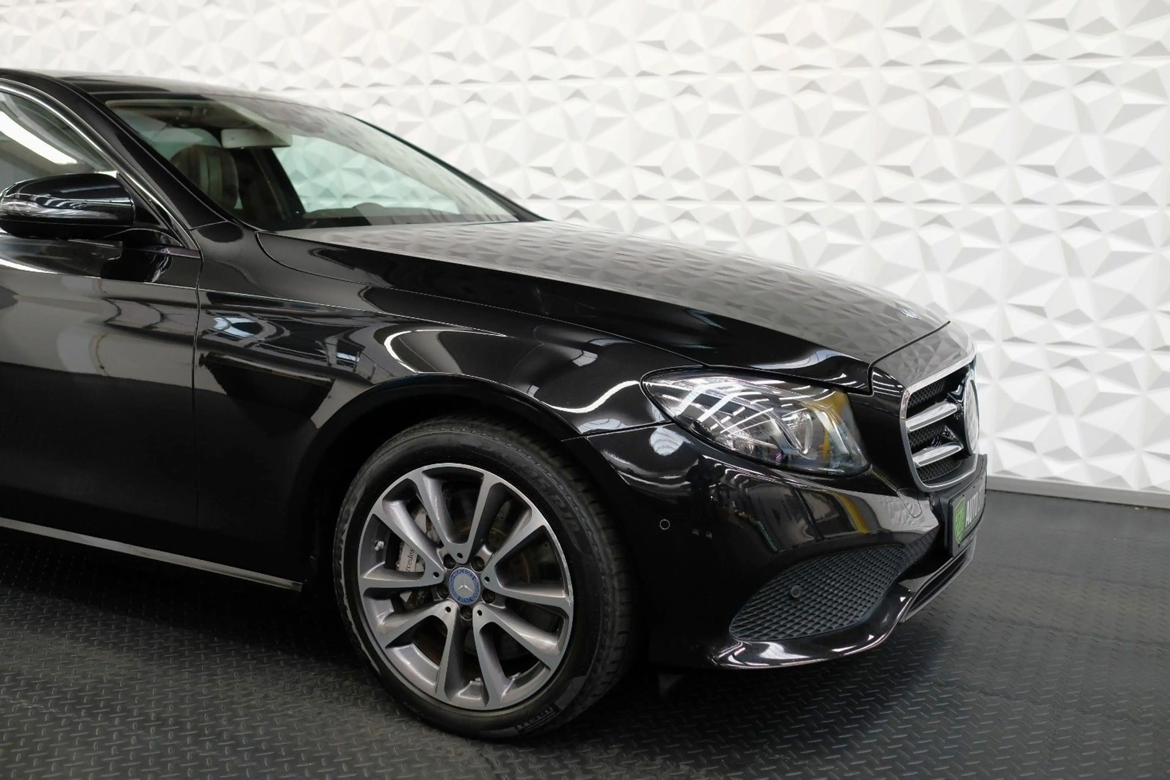 Mercedes-Benz E 400 E400 4Matic Avantgarde/MBEAM/MASSAGE/PANO/BURMES — photo 3