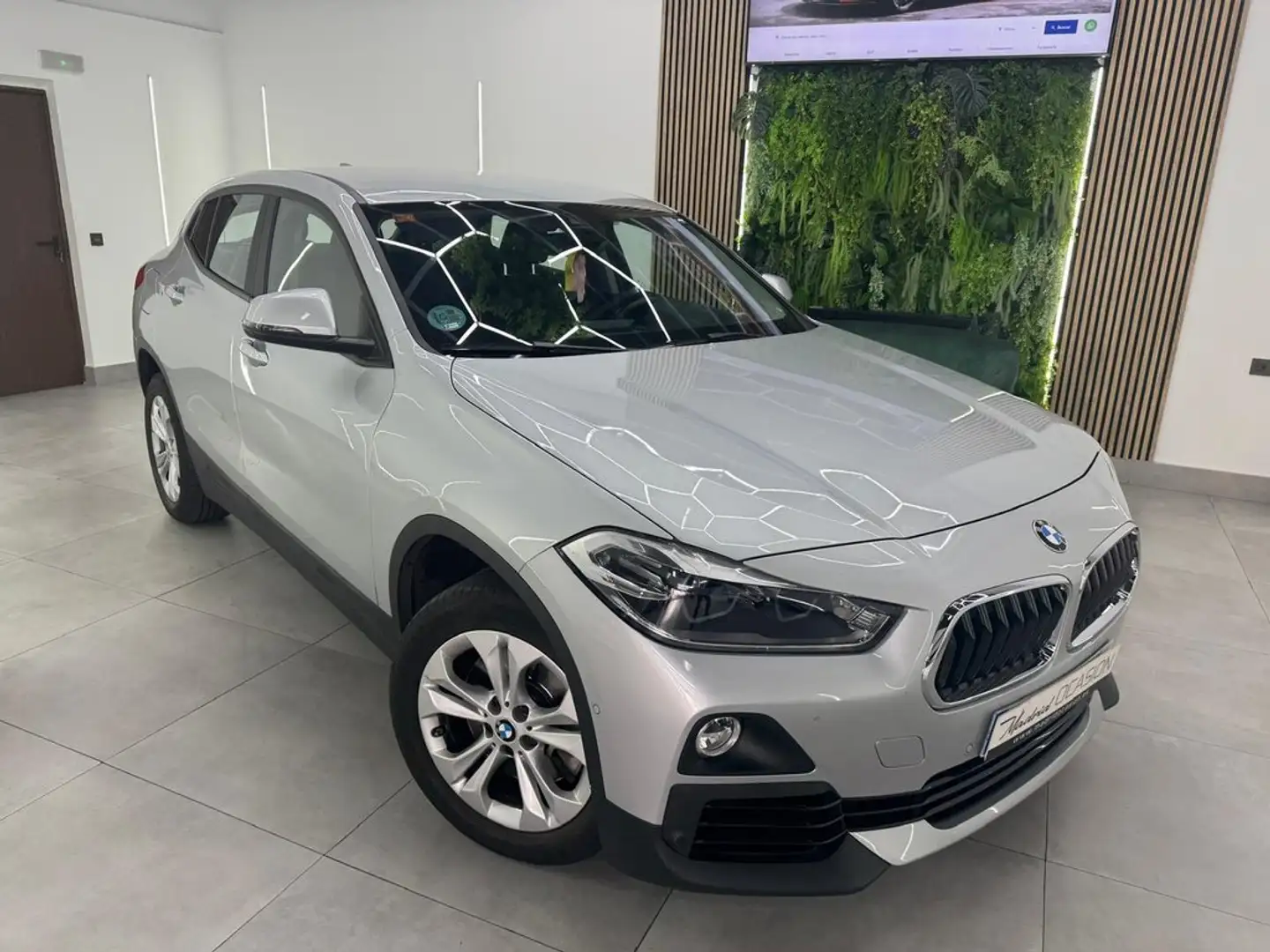 BMW X2 sDrive20i DCT Gris - 2