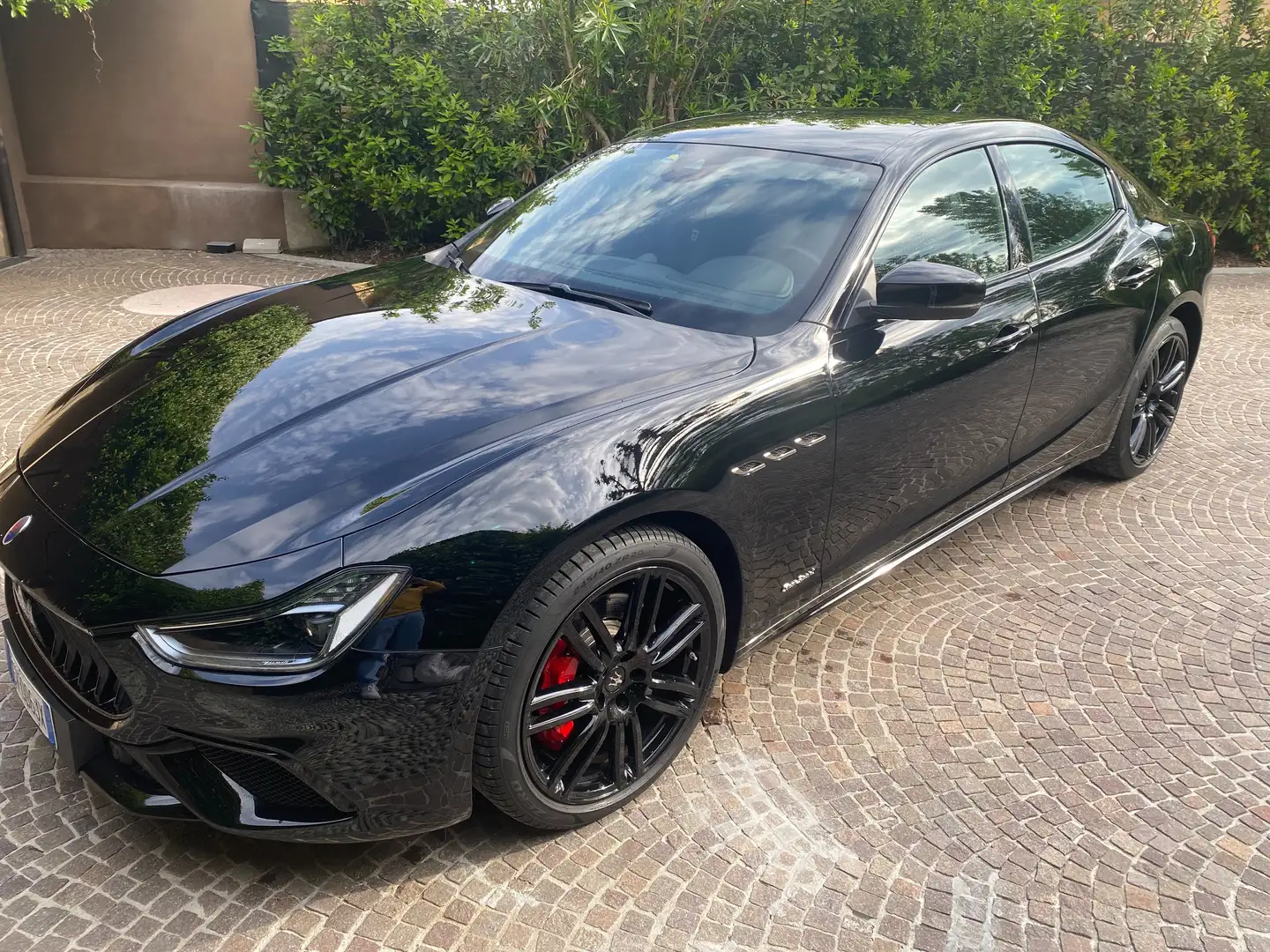 Maserati Ghibli Ghibli 3.0 V6 bt GS 350cv auto my19 pack Nerissimo Nero - 2