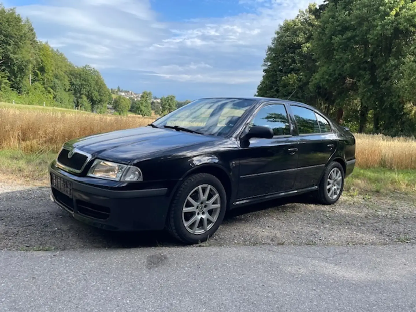 Skoda Octavia Octavia 1.6  Sport aus 1. Hand nur 51.565 KM Fekete - 2
