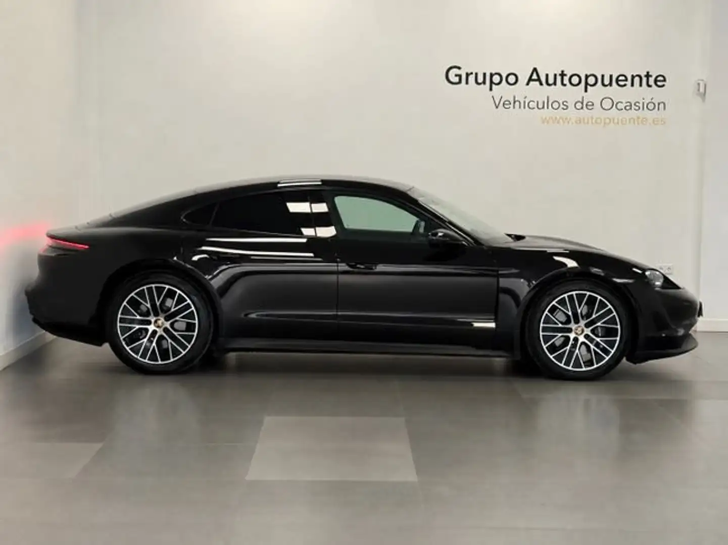 Porsche Taycan Negro - 2