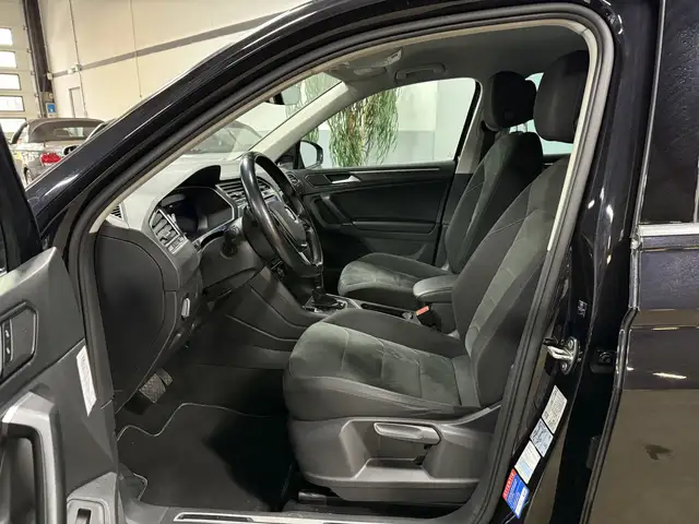 Volkswagen Tiguan view 5
