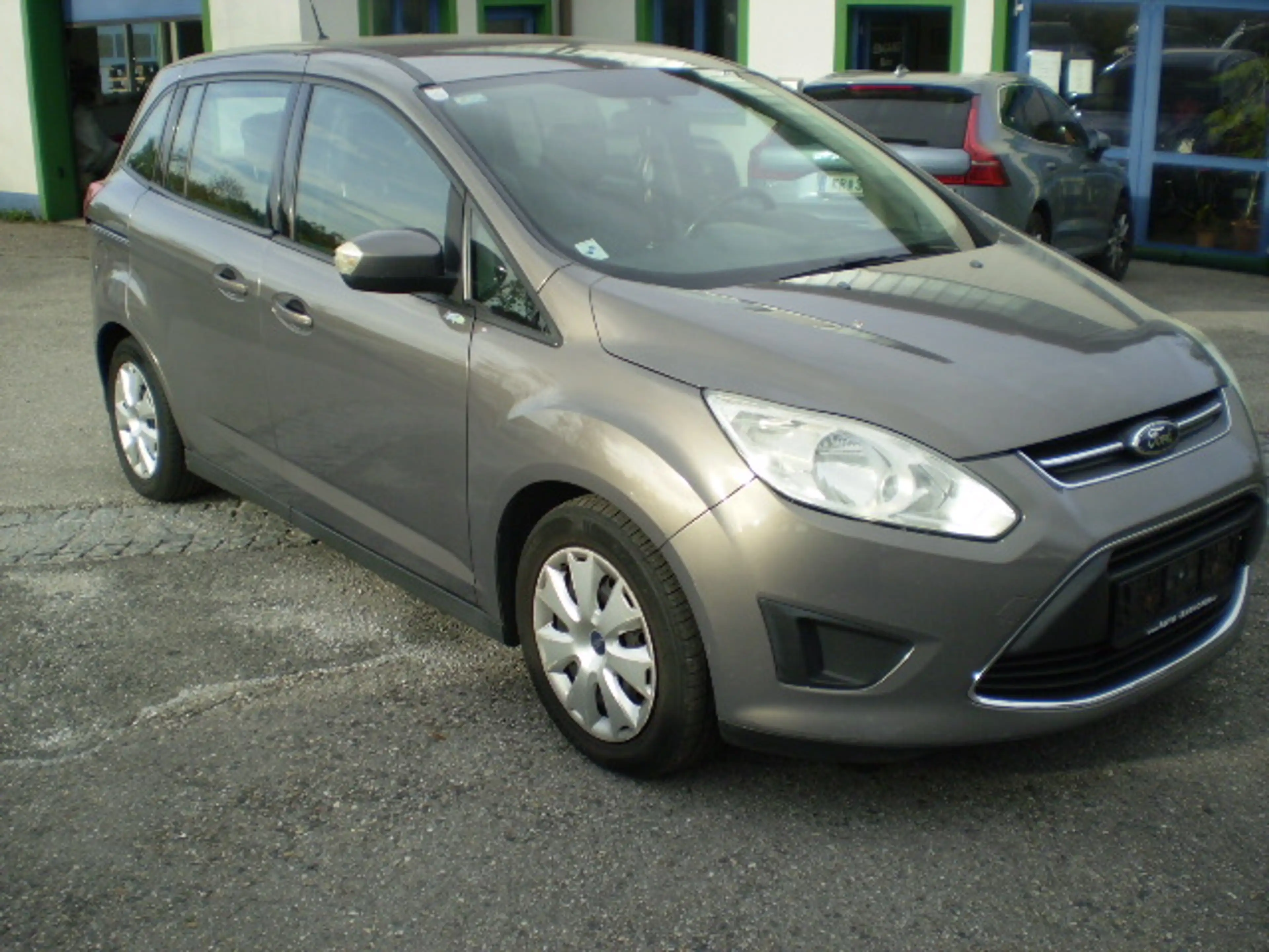 Ford Grand C-Max 7 Sitzer Trend — photo 3