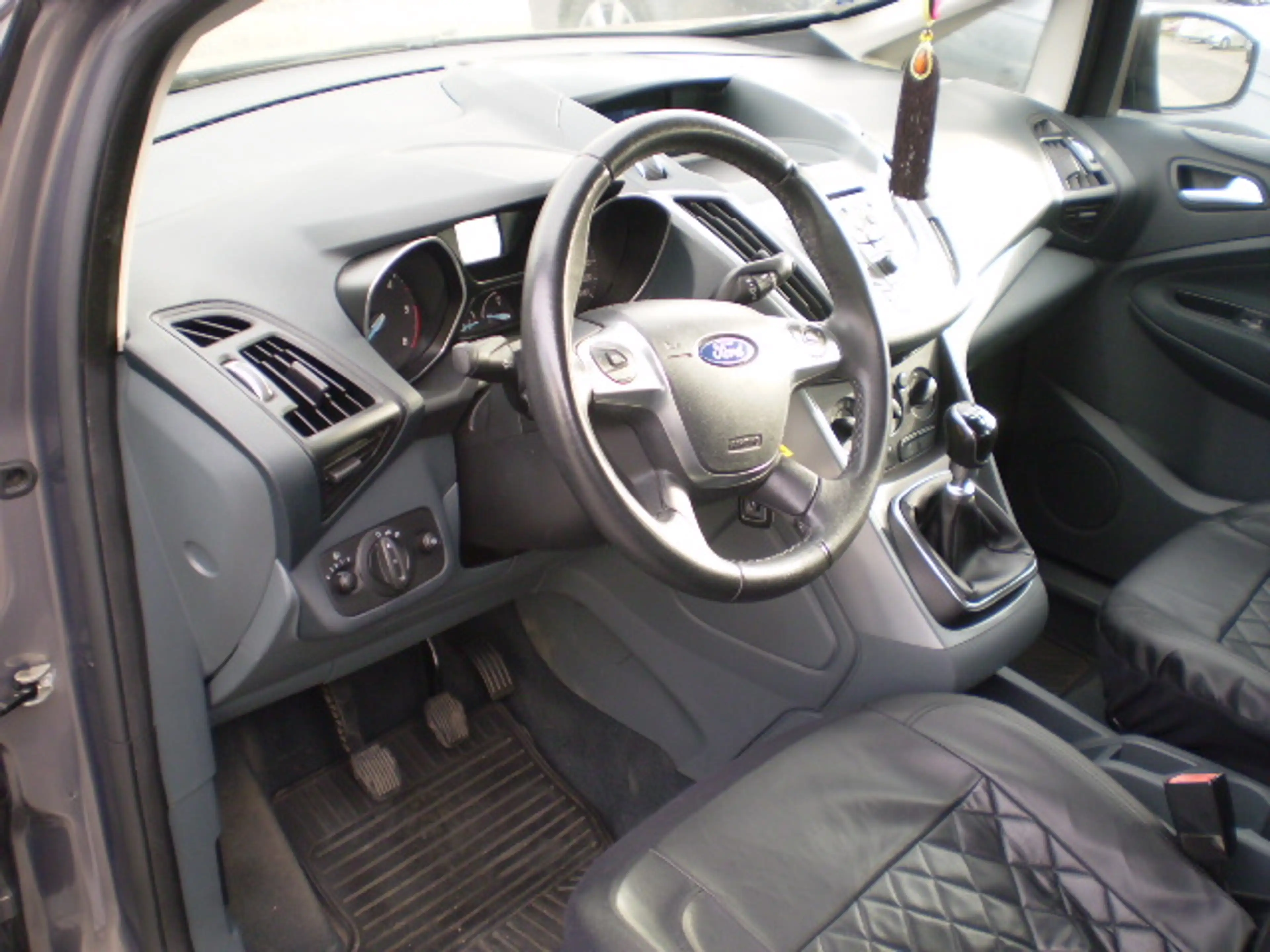 Ford Grand C-Max 7 Sitzer Trend — photo 13