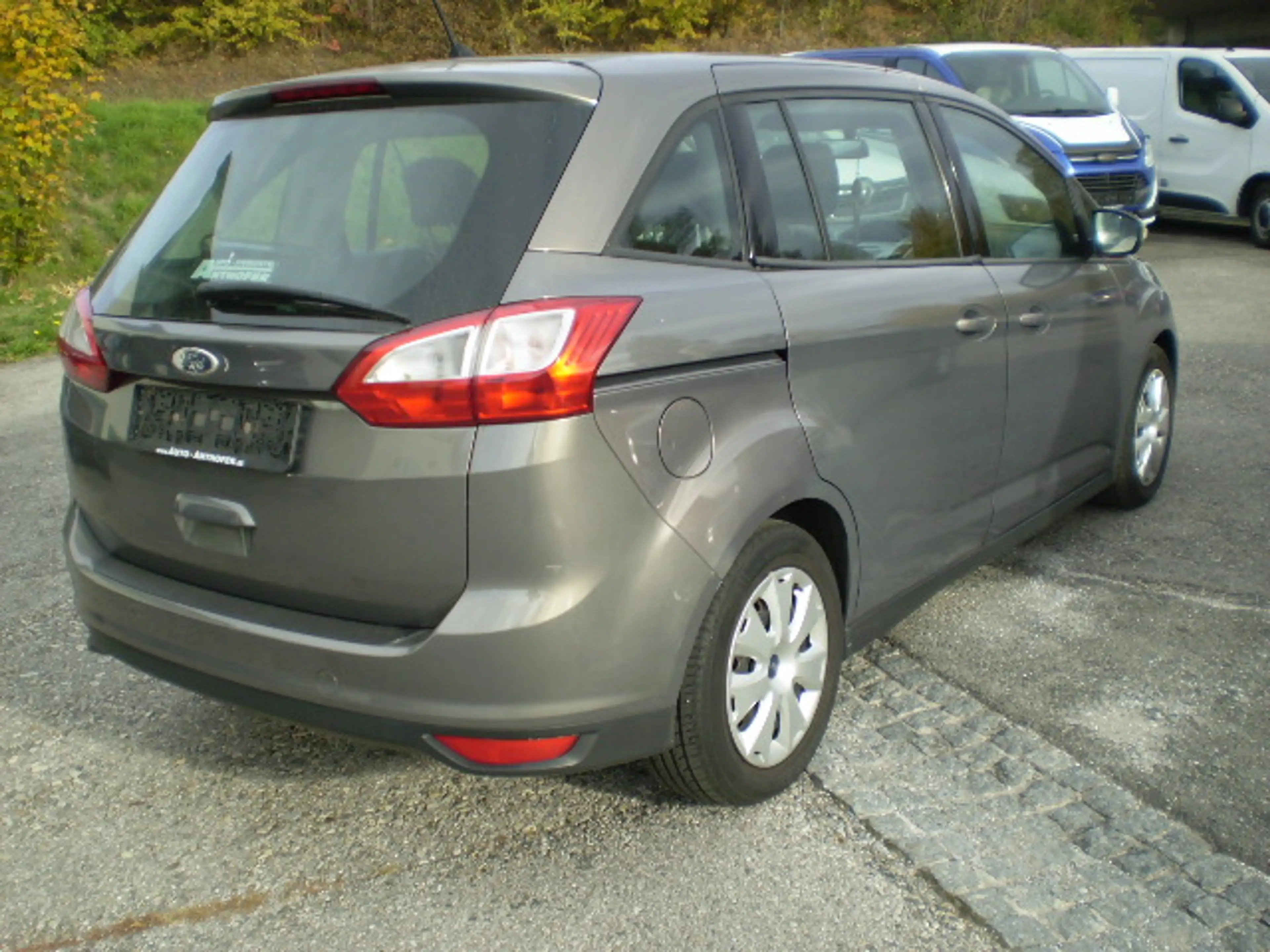 Ford Grand C-Max 7 Sitzer Trend — photo 4