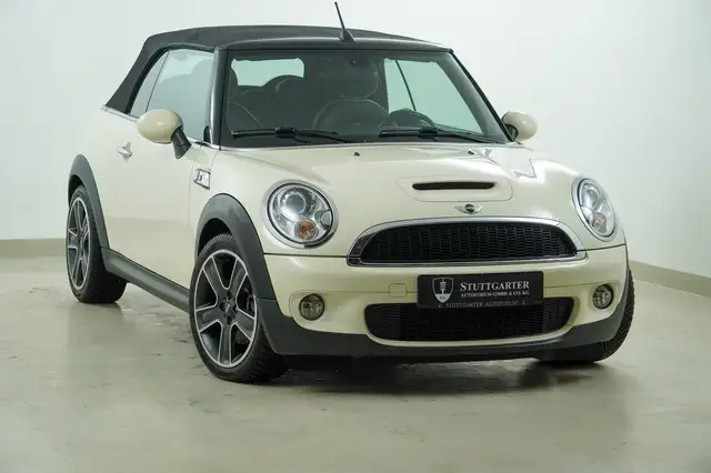 MINI Cooper S Cabrio Leder Chili Bi-Xenon Harman-Kard