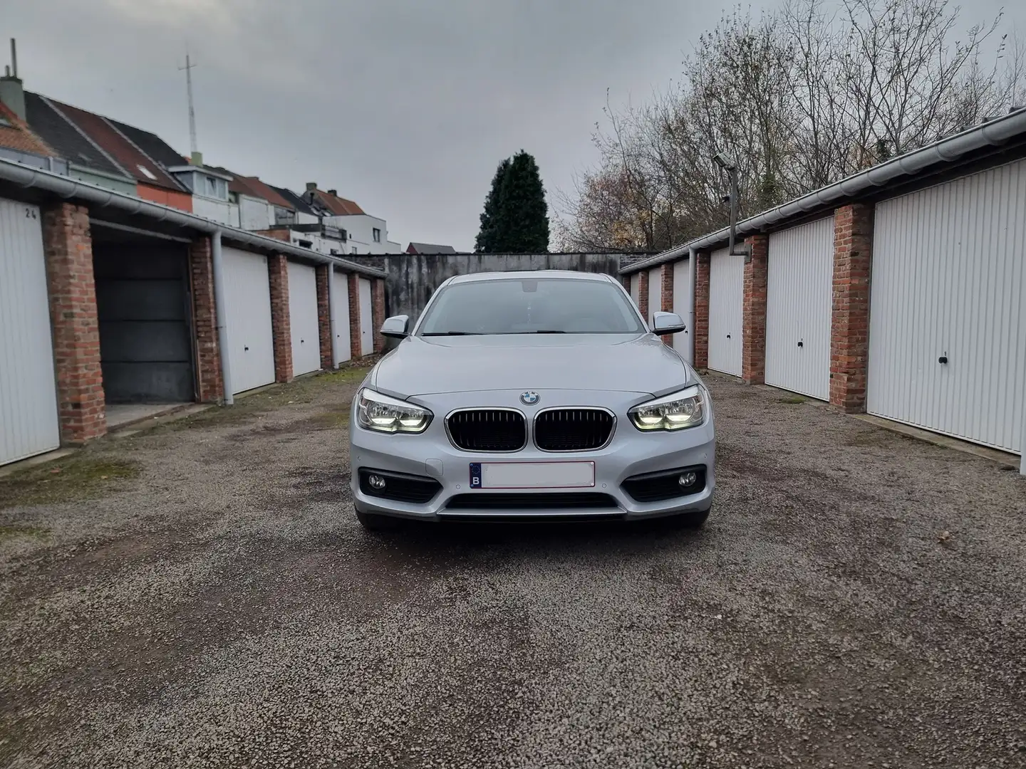 BMW 116 BMW 116d Model Advantage - 8 Traps Automaat Zilver - 2