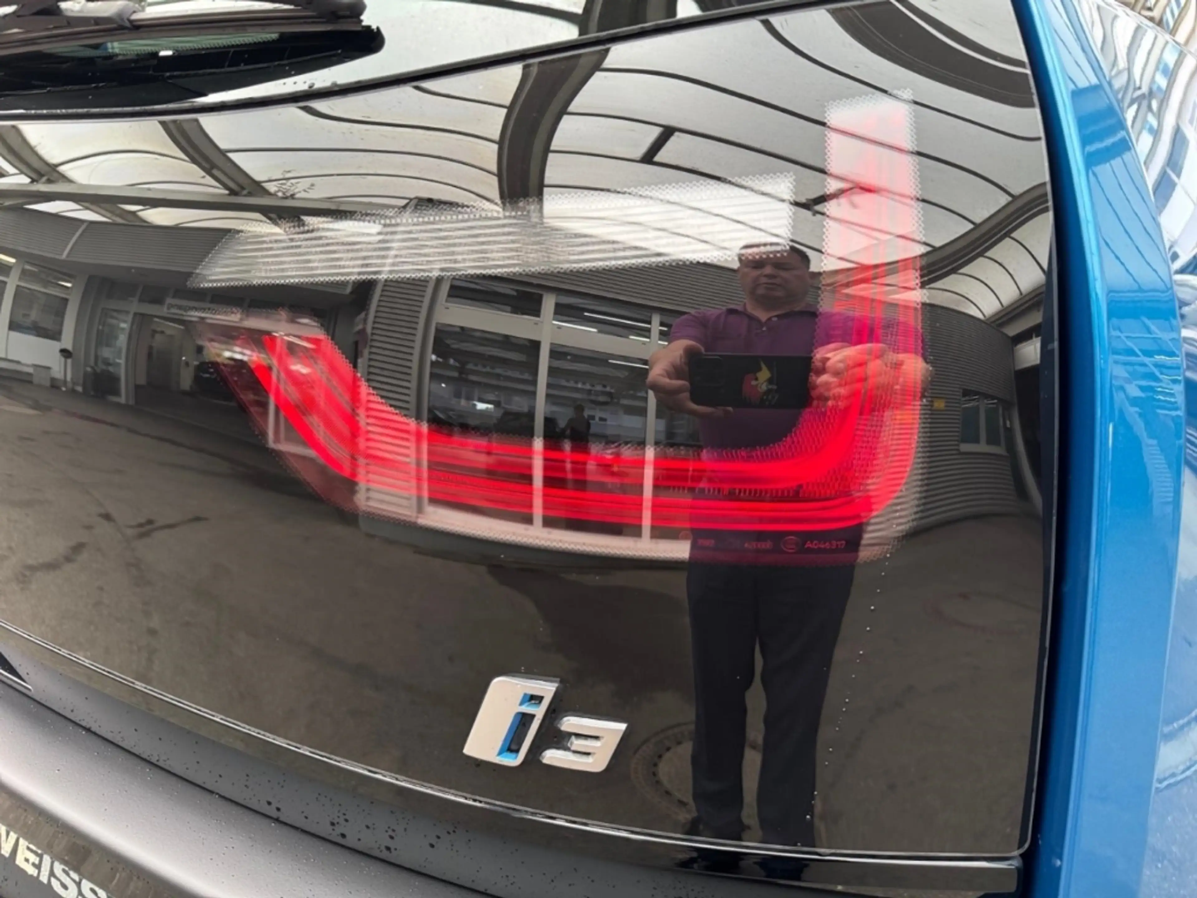 BMW i3 94Ah SUITE+LEDER+PANO+LED+NAVI-PRO+SHZ+PDC+ — photo 11