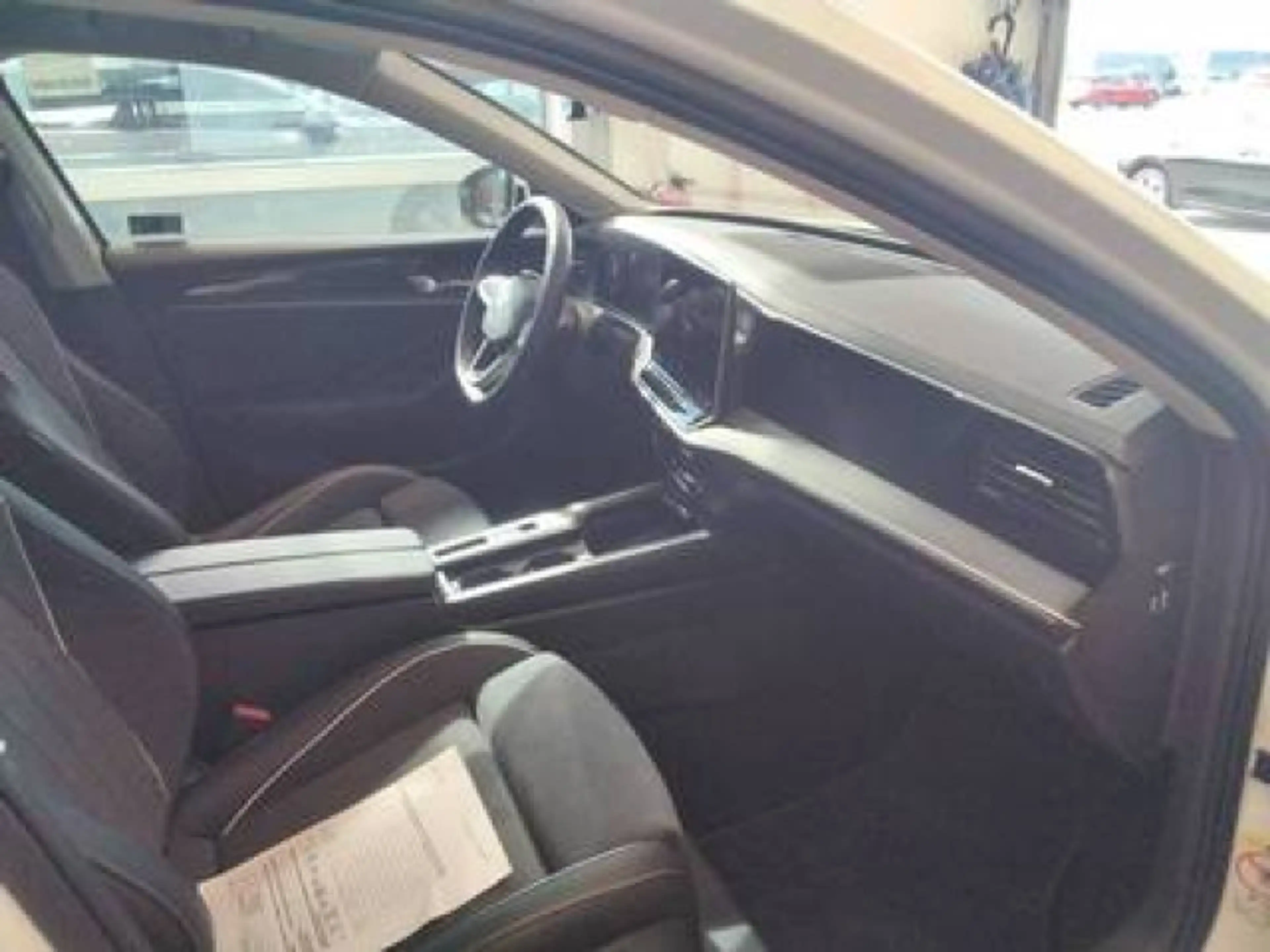 Volkswagen Passat Variant Business 1.5 eTSI AHK 360°KAM NAV — photo 3
