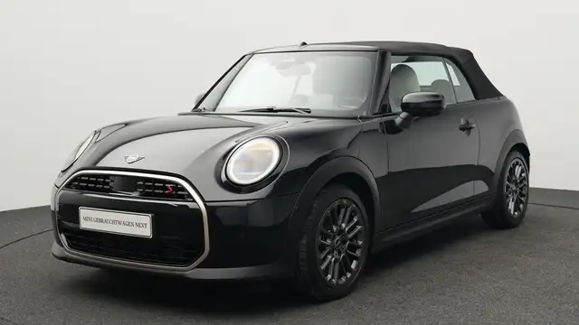 MINI Cooper S Cabrio Favoured Trim