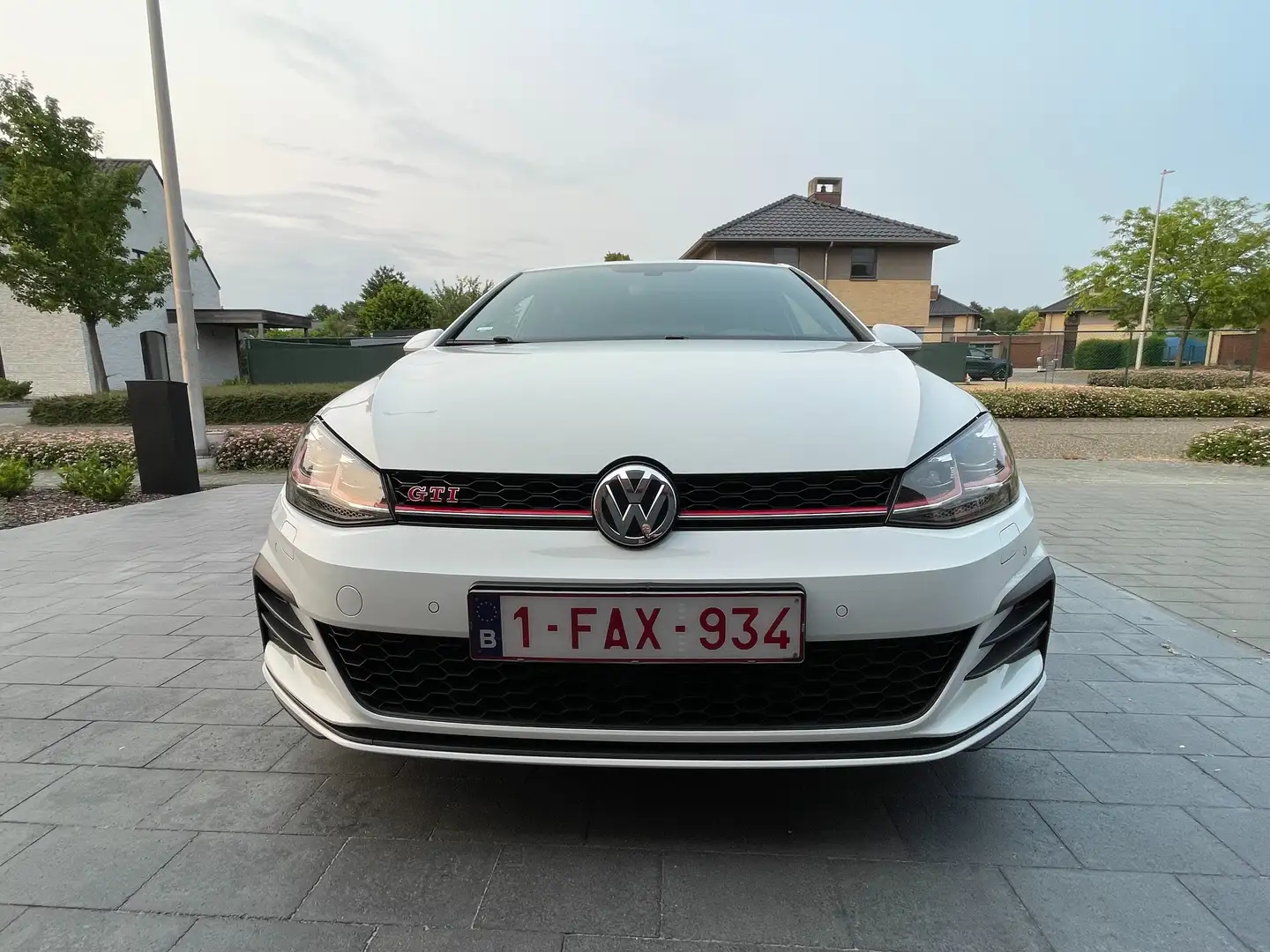 Volkswagen Golf GTI Golf GTI (BlueMotion Technology) DSG Performance White - 2
