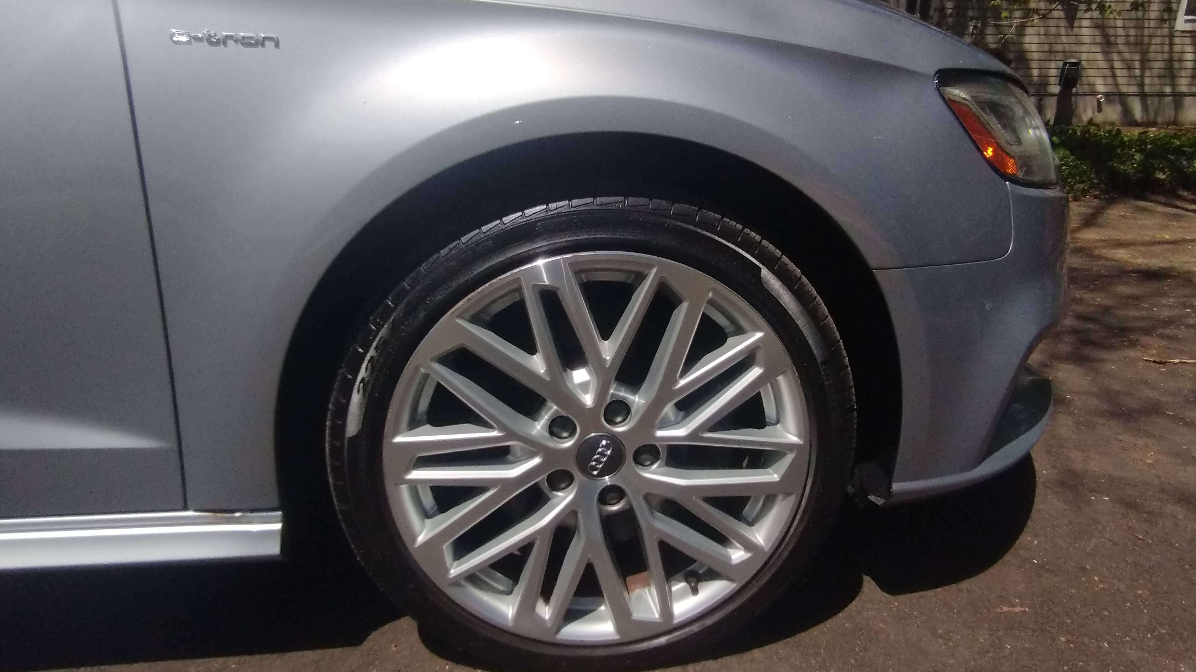 2017 Audi A3 Sportback etron - Technik Trim thumb 12