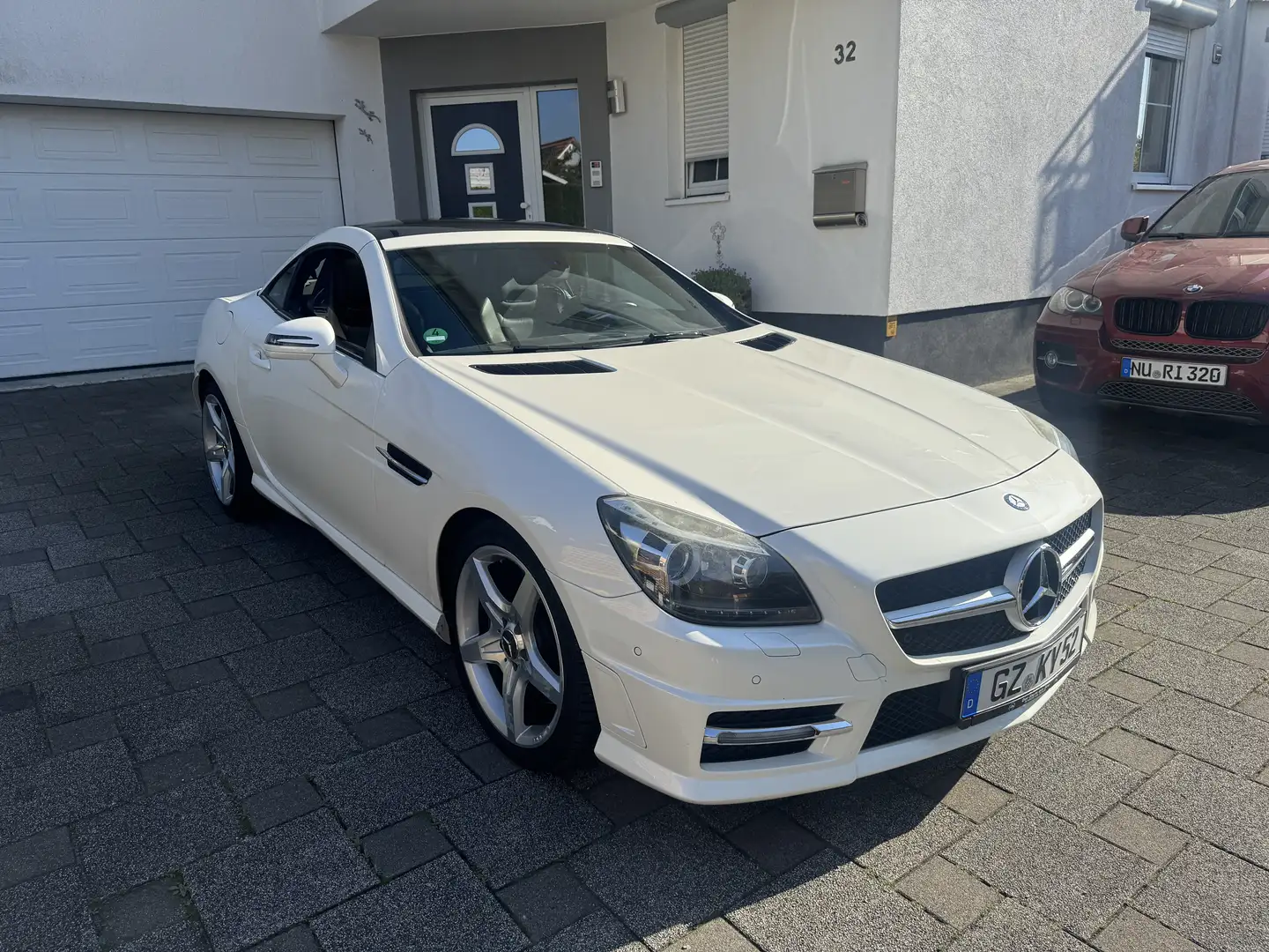 Mercedes-Benz SLK 200 AMG BlueEFFICIENCY 7G-TRONIC Edition1 diamondwhite Wit - 2
