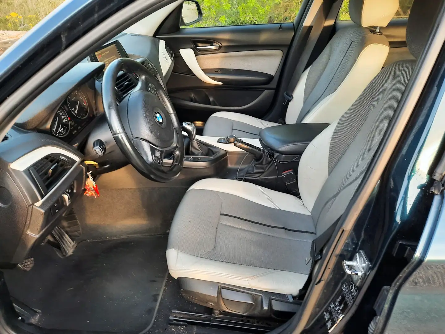 BMW 118 118d 5p Urban - 1