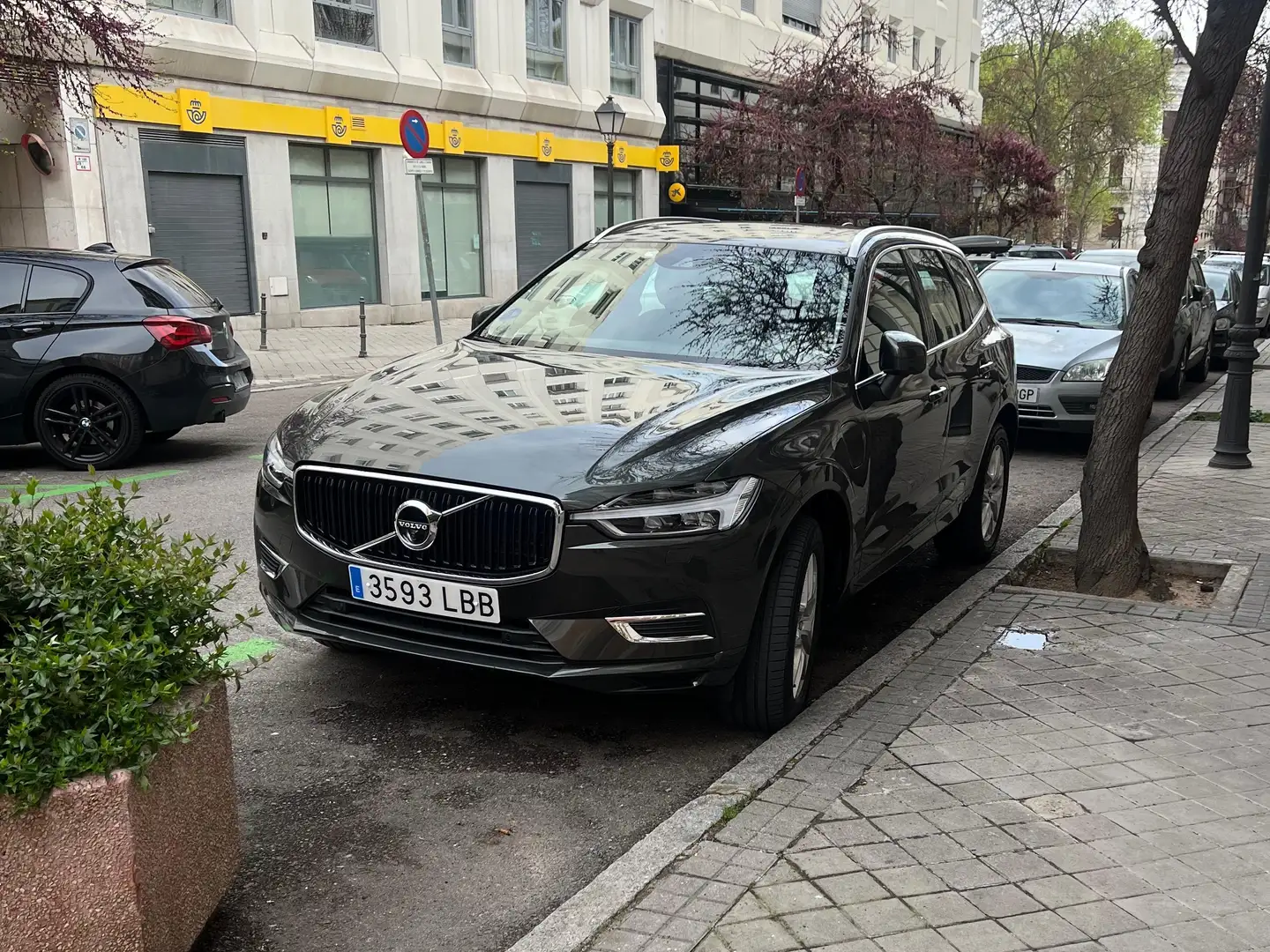 Volvo XC60 XC60 T8 Twin Business Plus Business Plus Gris - 1
