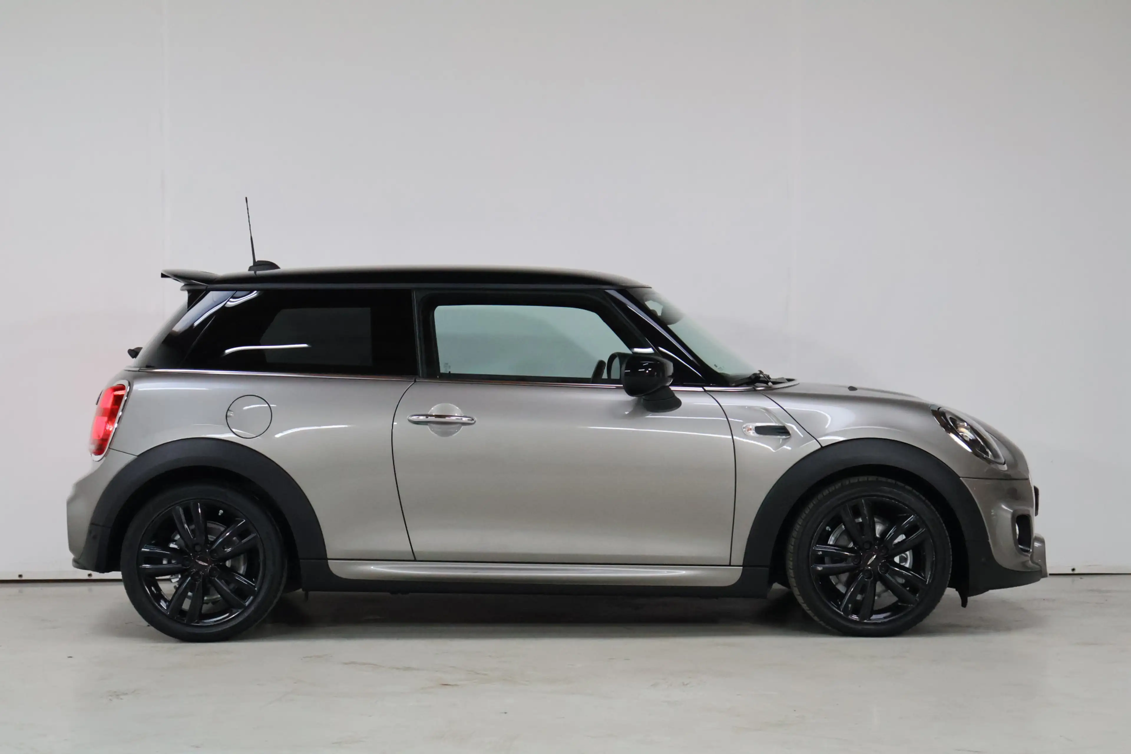 MINI John Cooper Works 3-Deurs 1.5 JCW | Keyless | H&K | Sfeerverlichting — photo 13