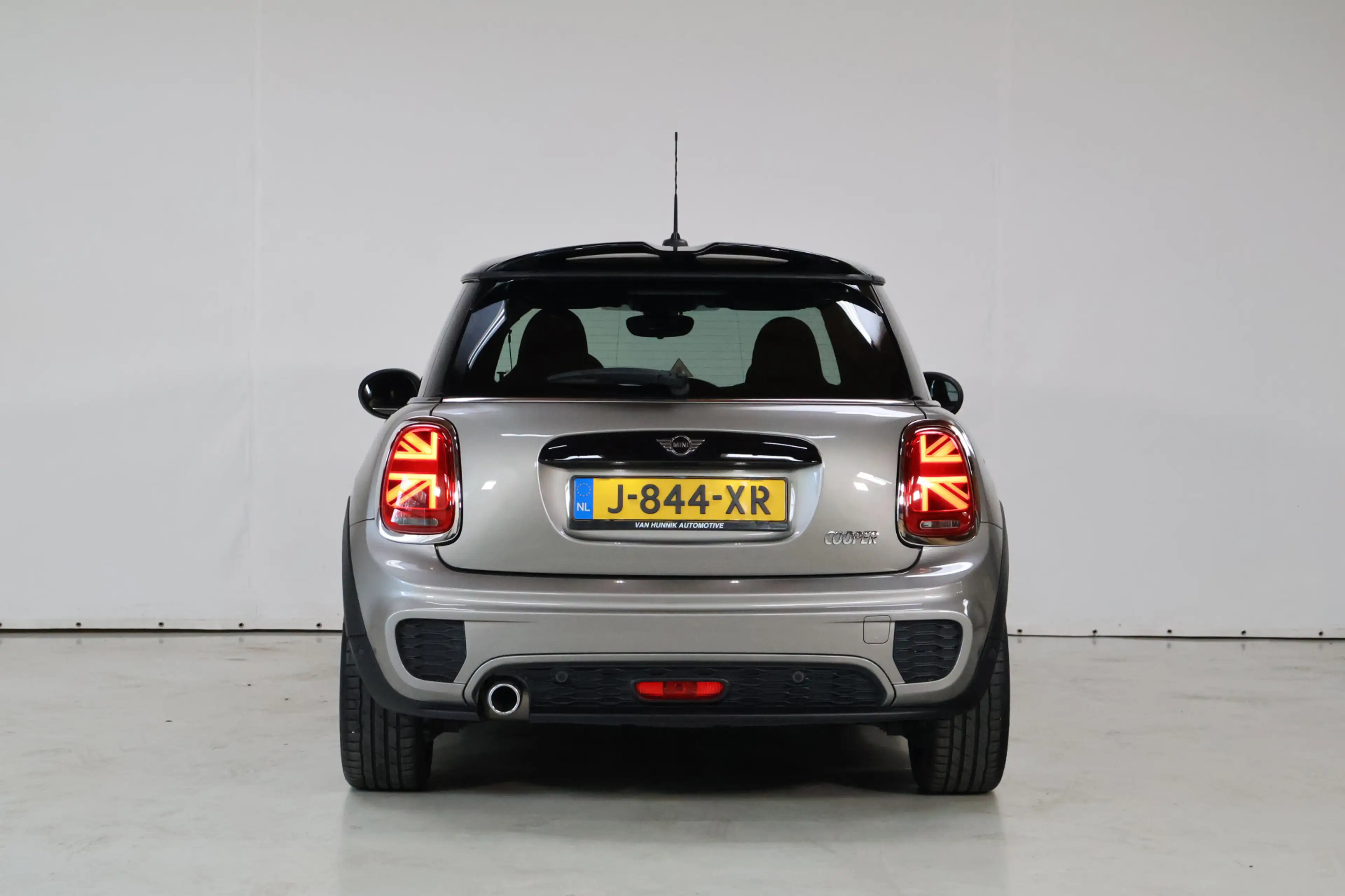 MINI John Cooper Works 3-Deurs 1.5 JCW | Keyless | H&K | Sfeerverlichting — photo 8