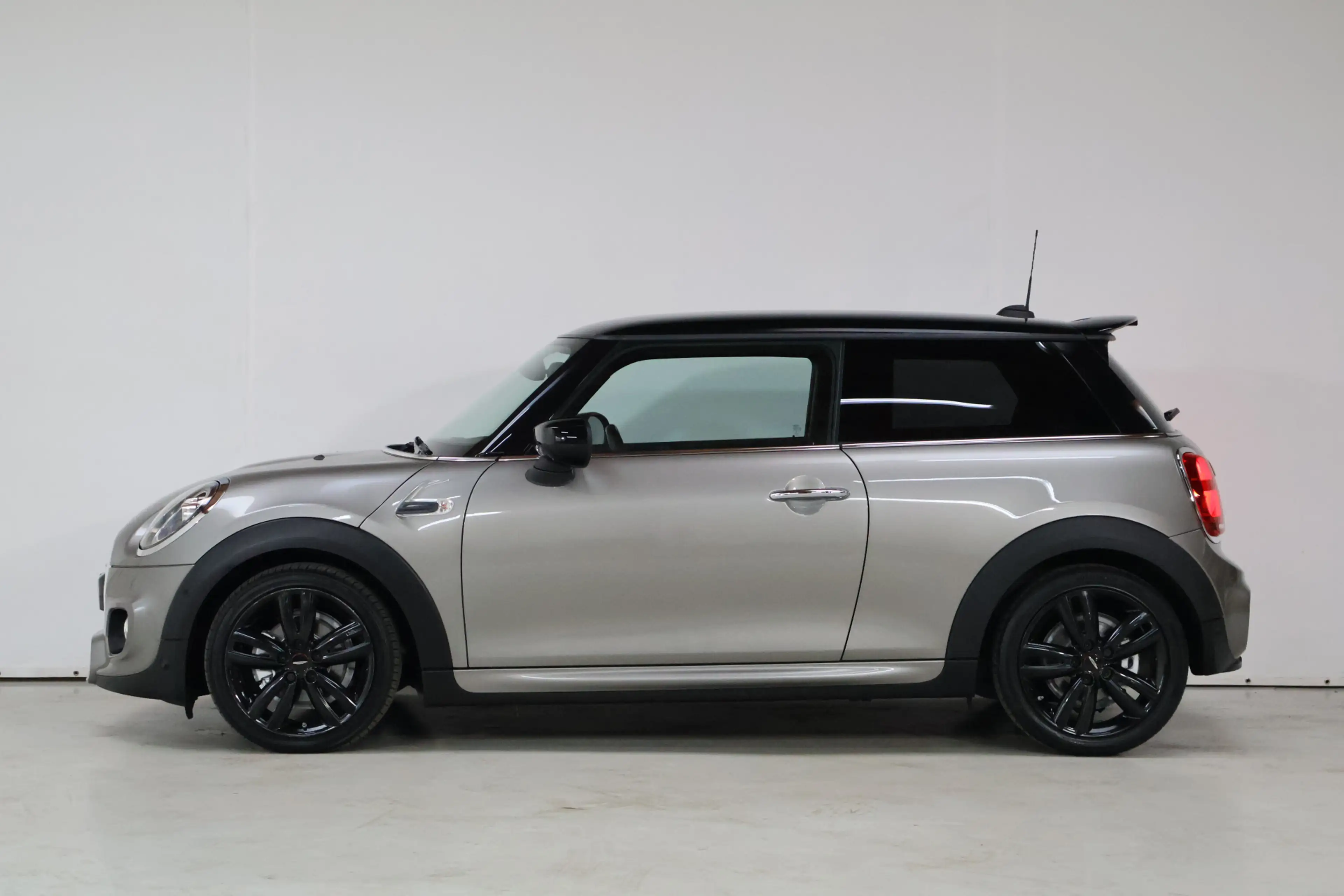 MINI John Cooper Works 3-Deurs 1.5 JCW | Keyless | H&K | Sfeerverlichting — photo 12