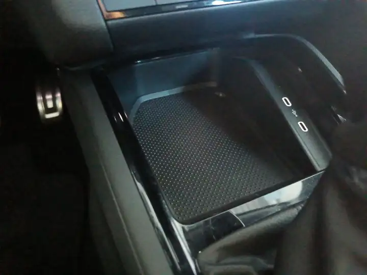 Škoda Kamiq 1.5 TSI Scout 2023, foto 15