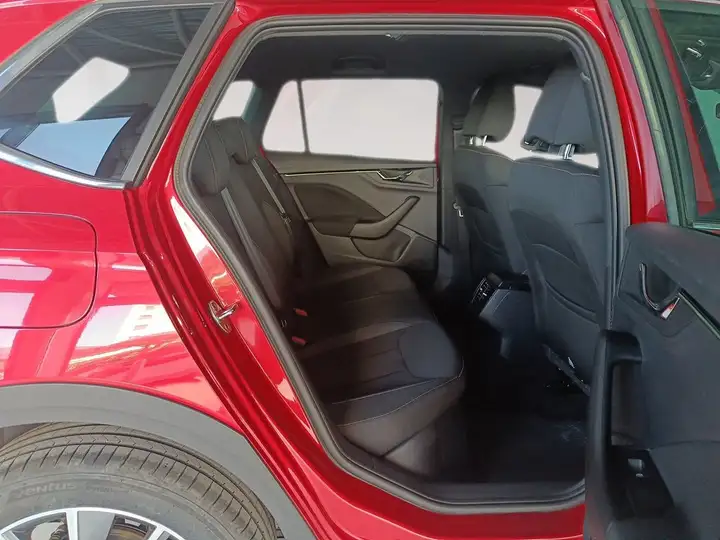 Škoda Kamiq 1.5 TSI Scout 2023, foto 17