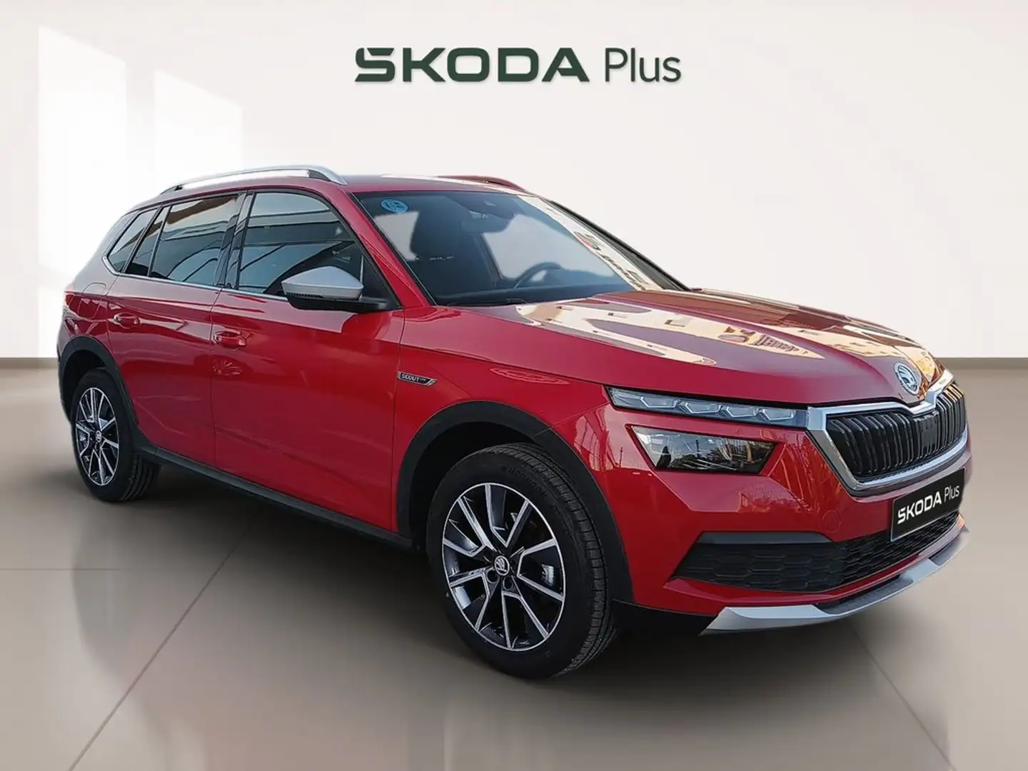 Skoda Kamiq 1.5 TSI Scout DSG Rojo - 1
