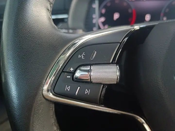 Škoda Kamiq 1.5 TSI Scout 2023, foto 7