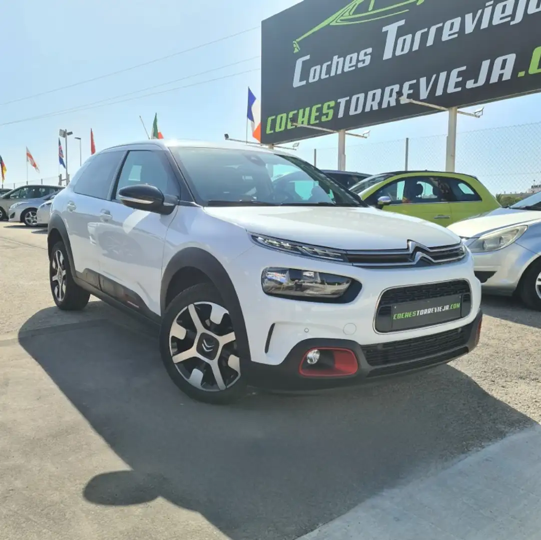 Citroen C4 Cactus 1.2 PureTech S&S Shine EAT6 110 Wit - 1